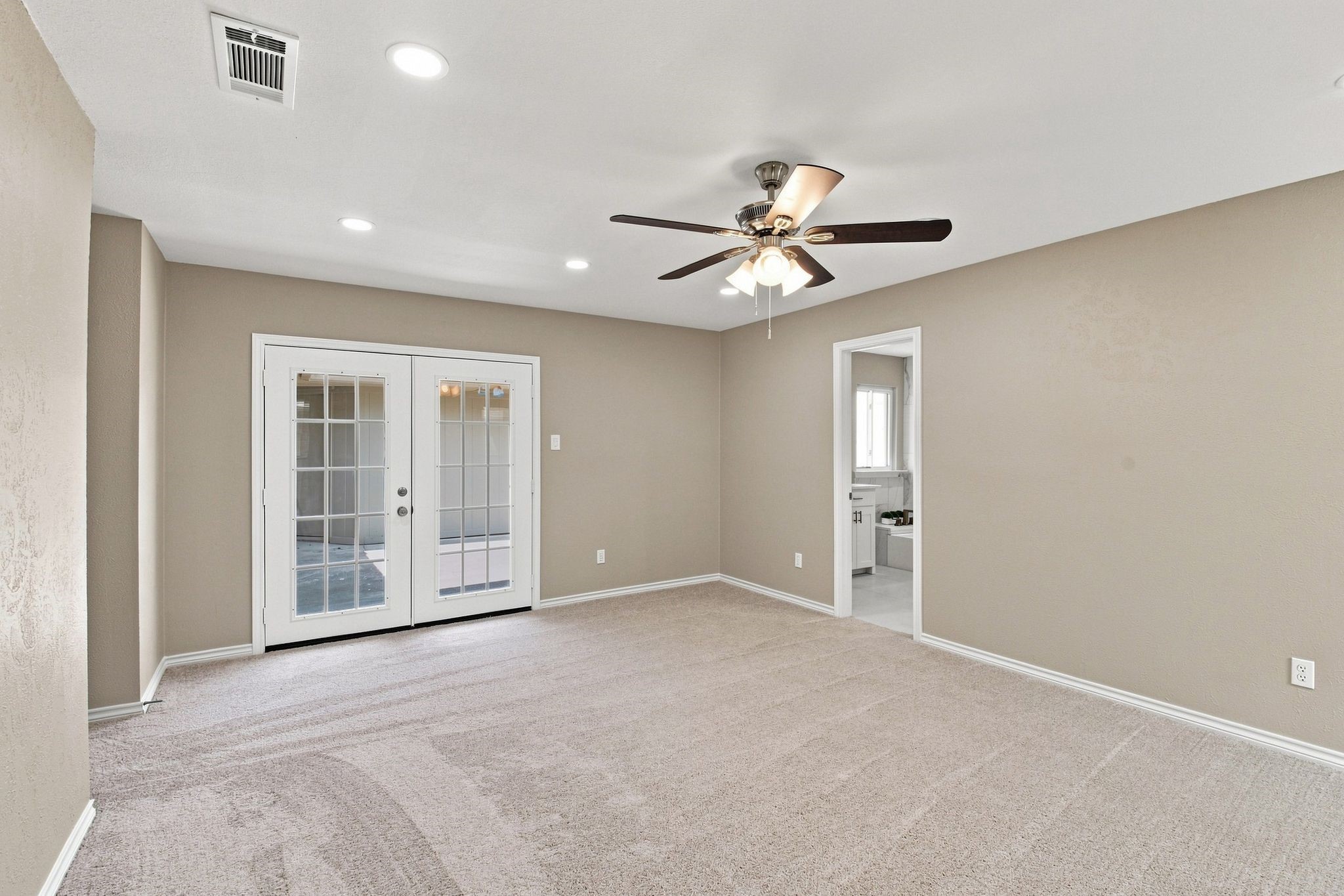308 Syracuse Place