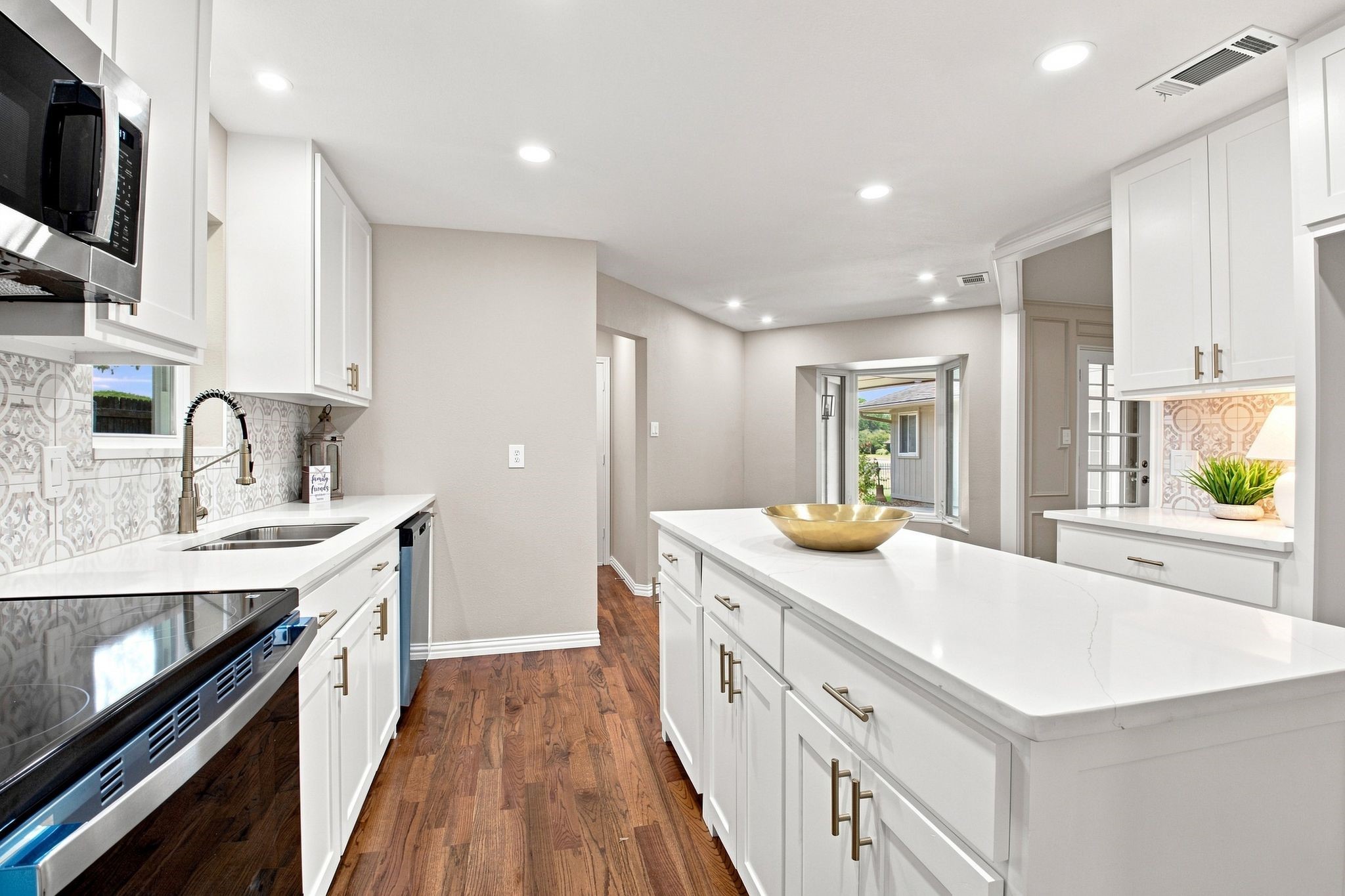 308 Syracuse Place