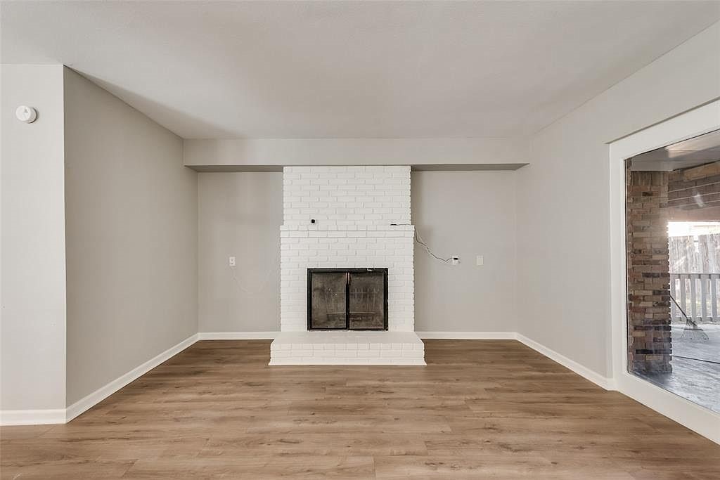 8423 Cadenza Lane