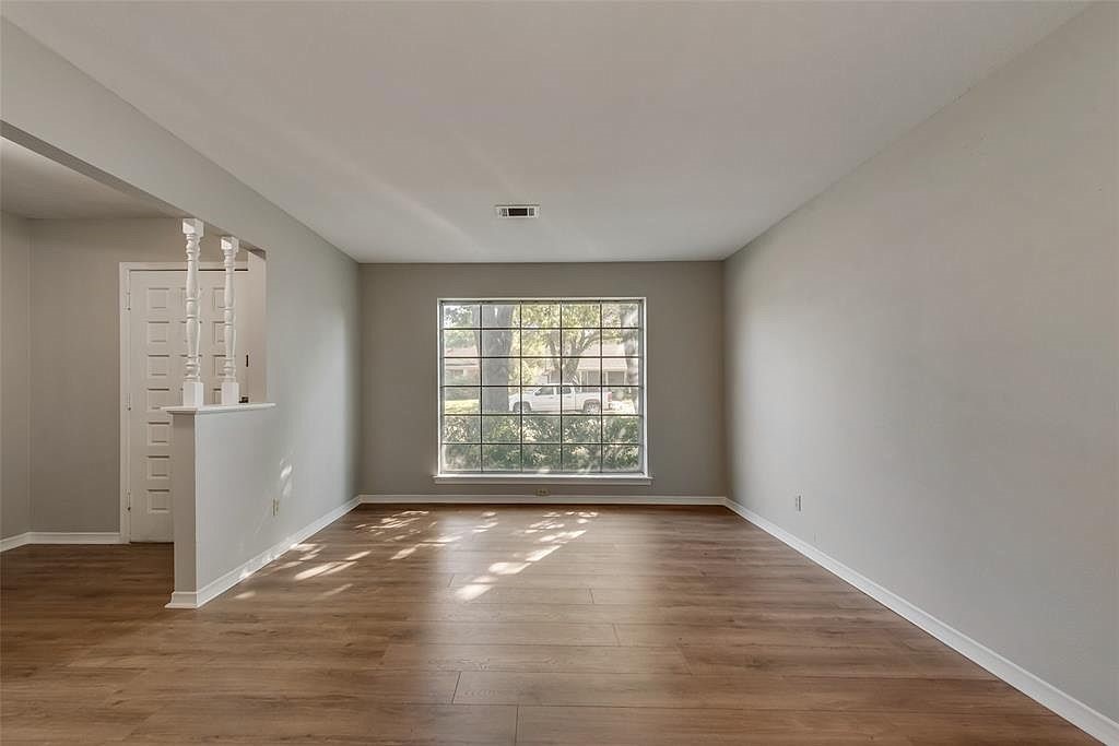 8423 Cadenza Lane