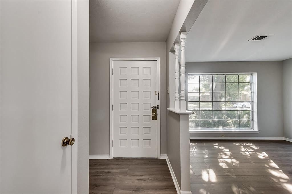 8423 Cadenza Lane