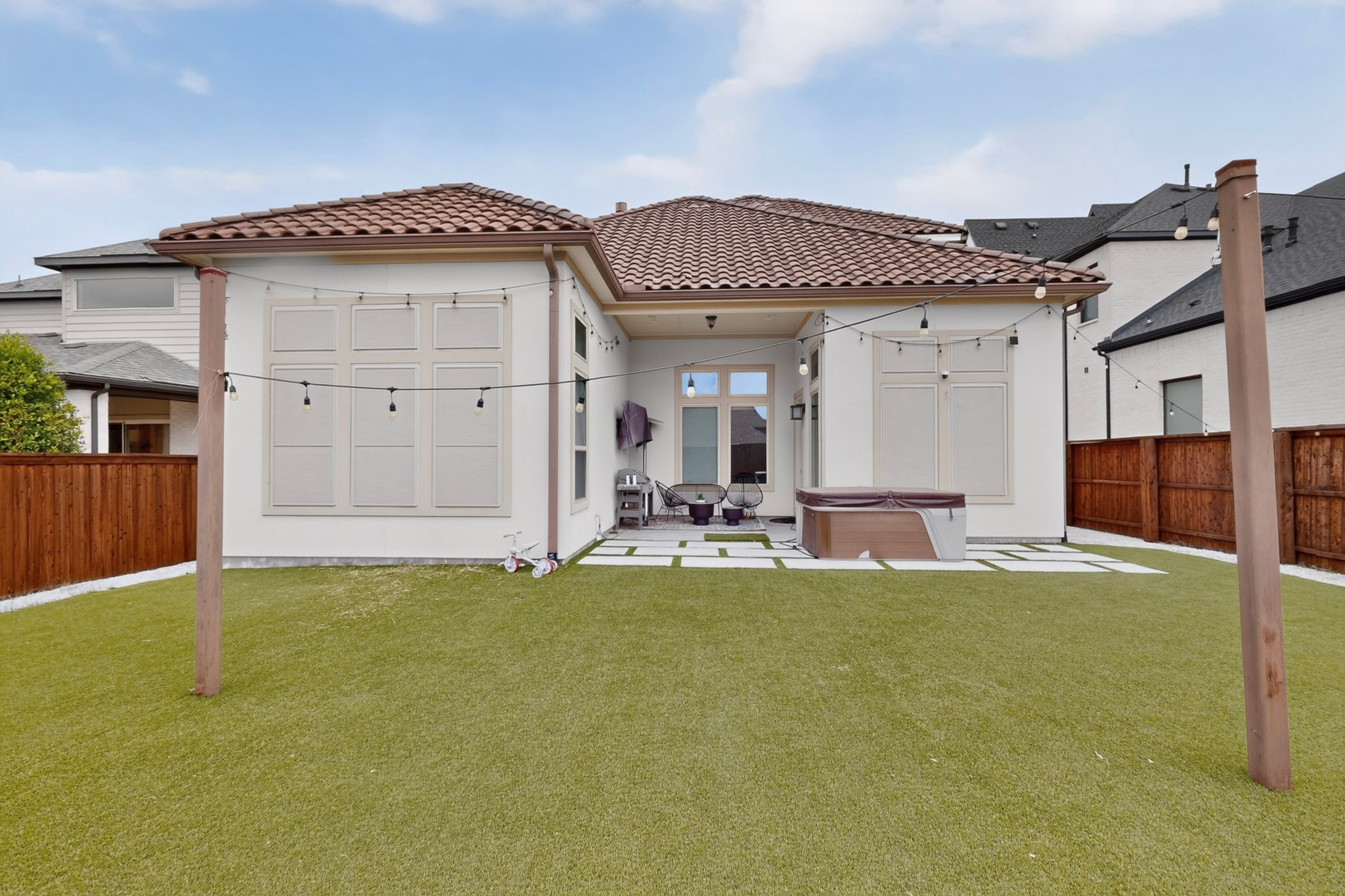 855 Emporio drive