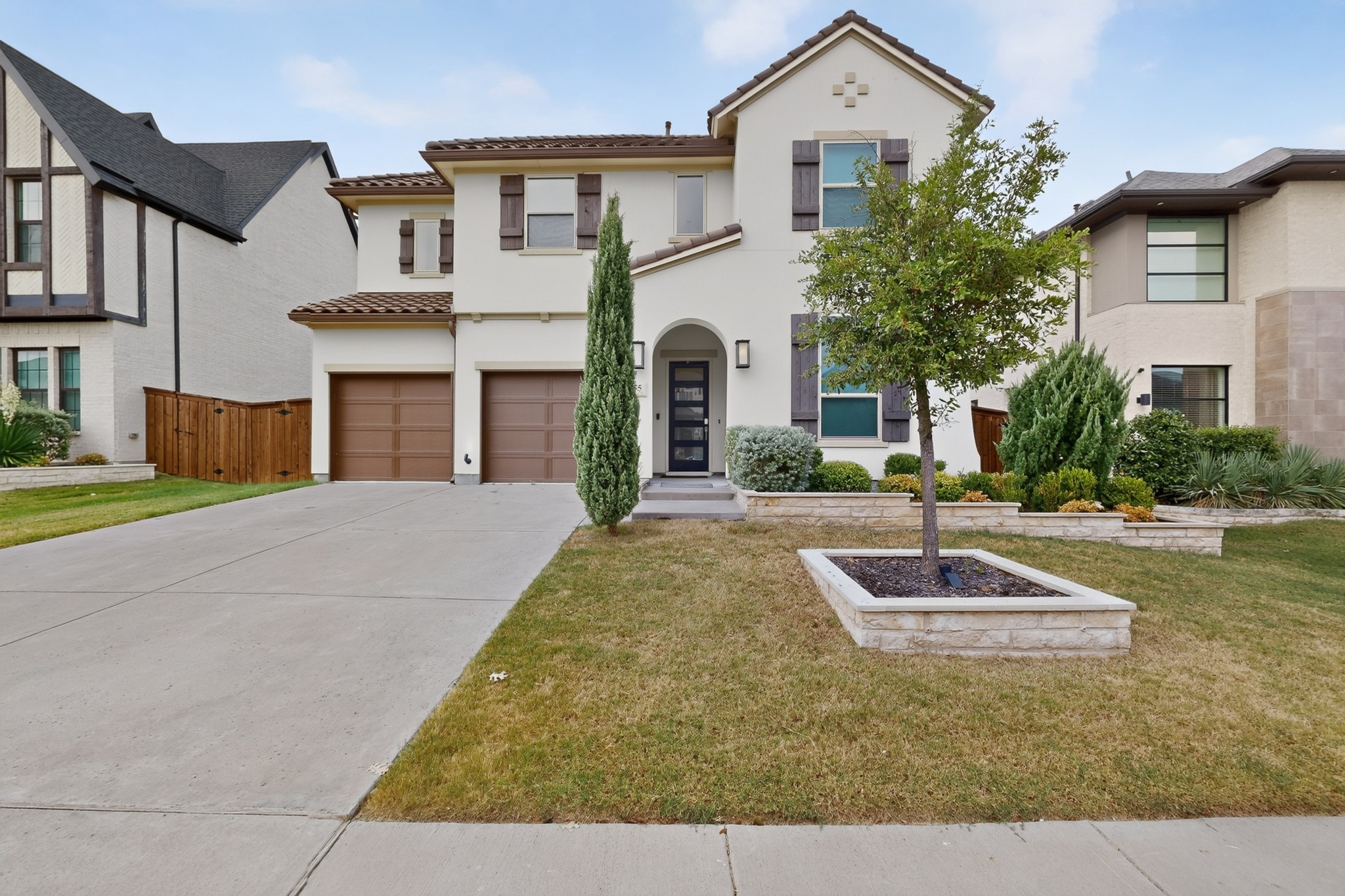855 Emporio drive