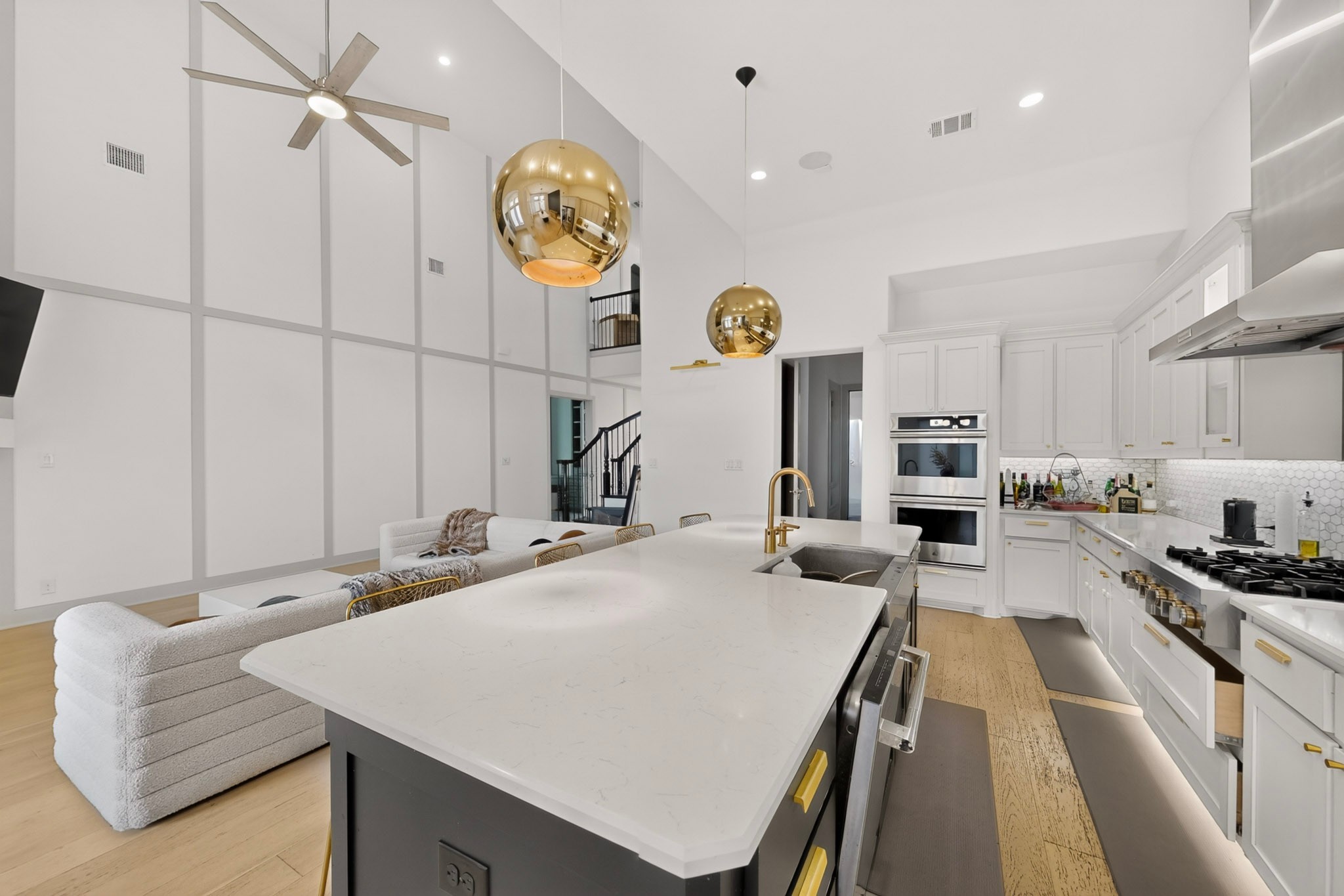 855 Emporio drive