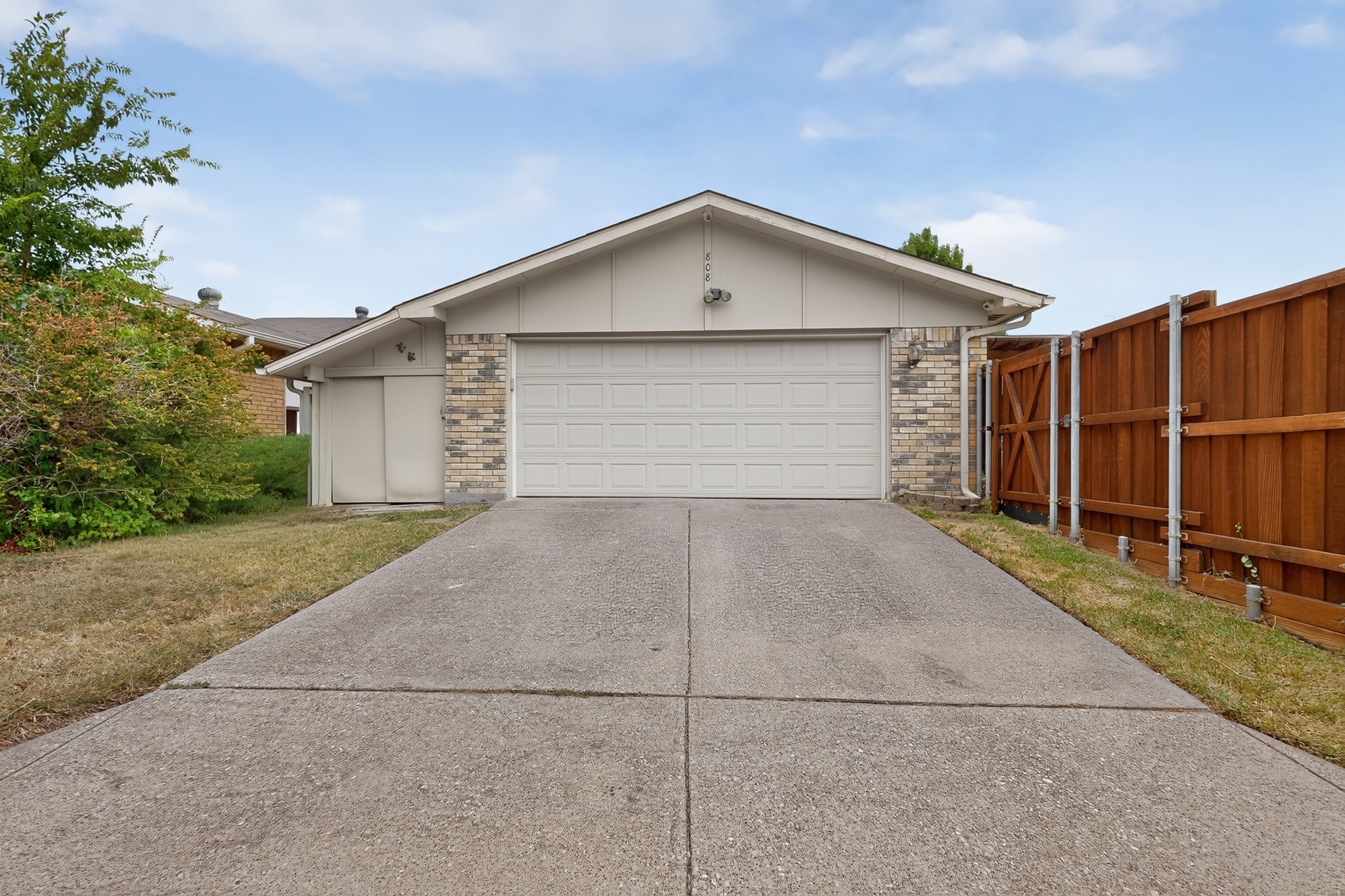 808 Rushmore Lane