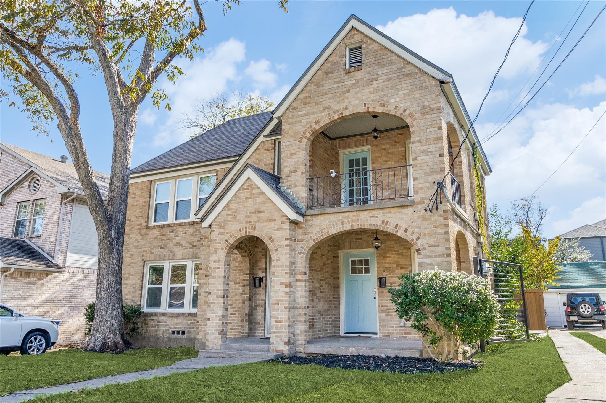 5936 La Vista Drive