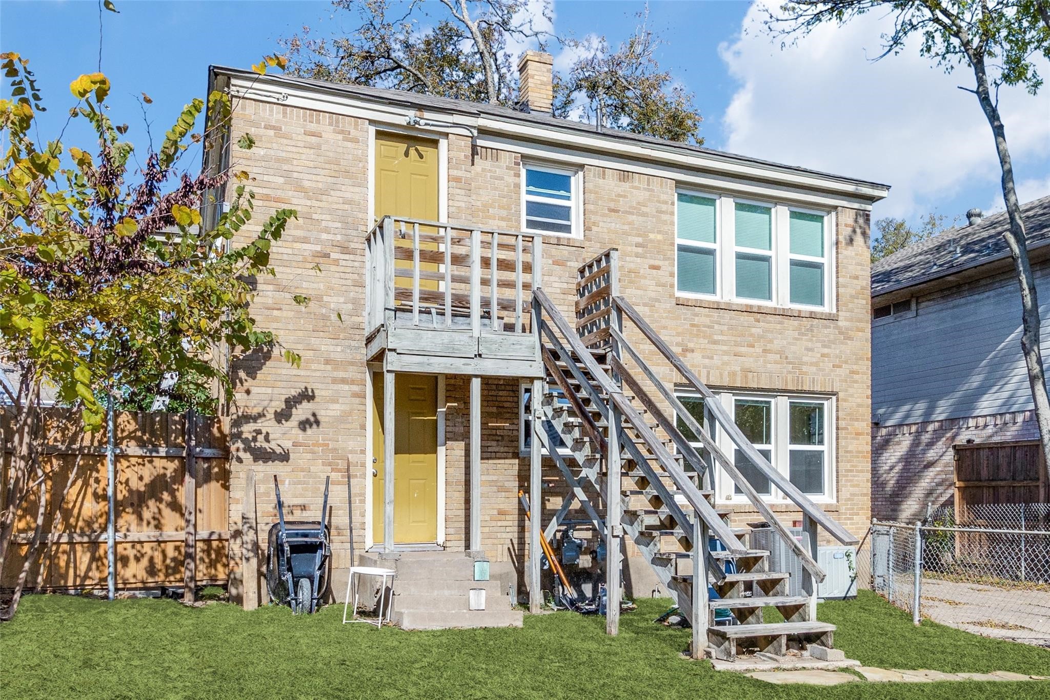 5936 La Vista Drive