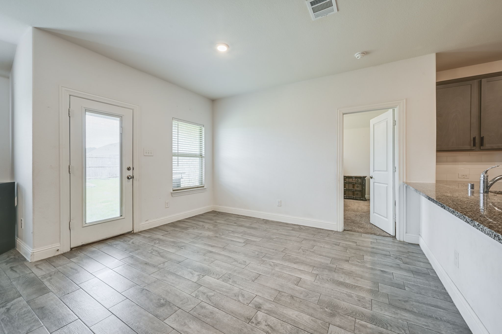 4016 Windswept Way