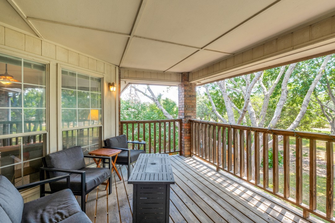 10913 Alexandria Drive