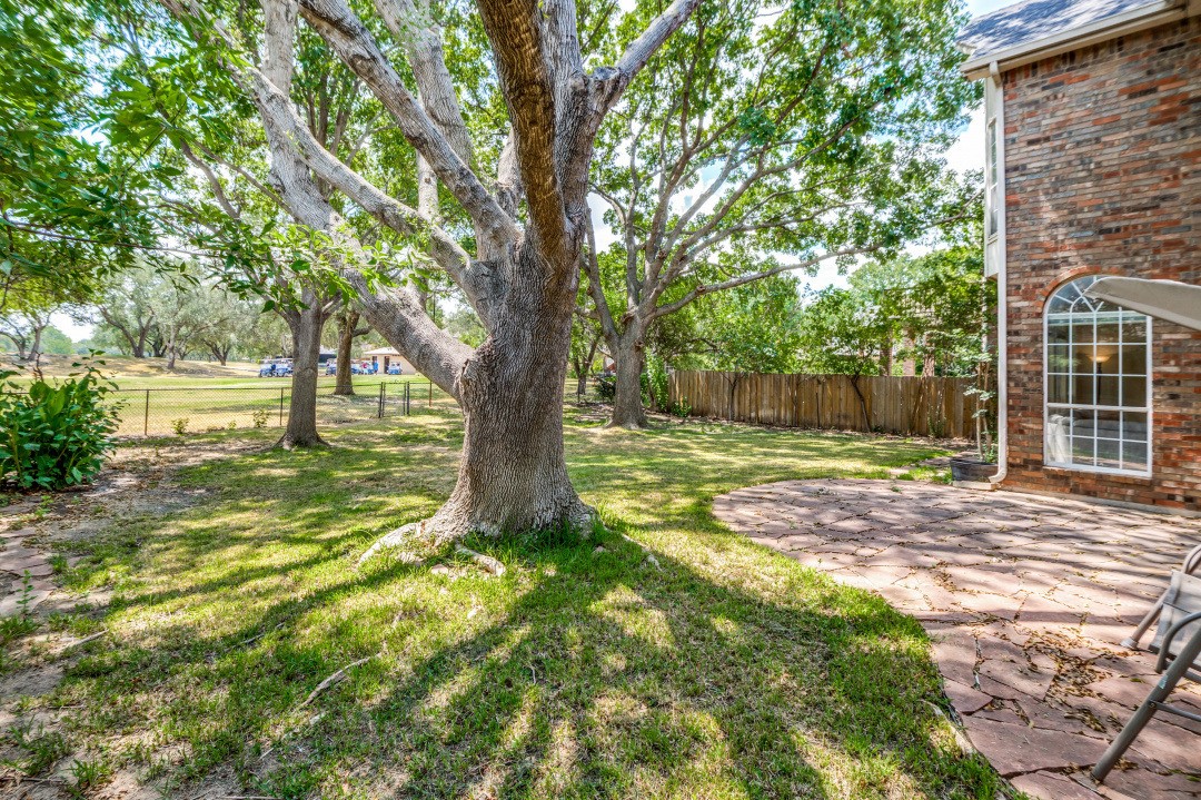 10913 Alexandria Drive