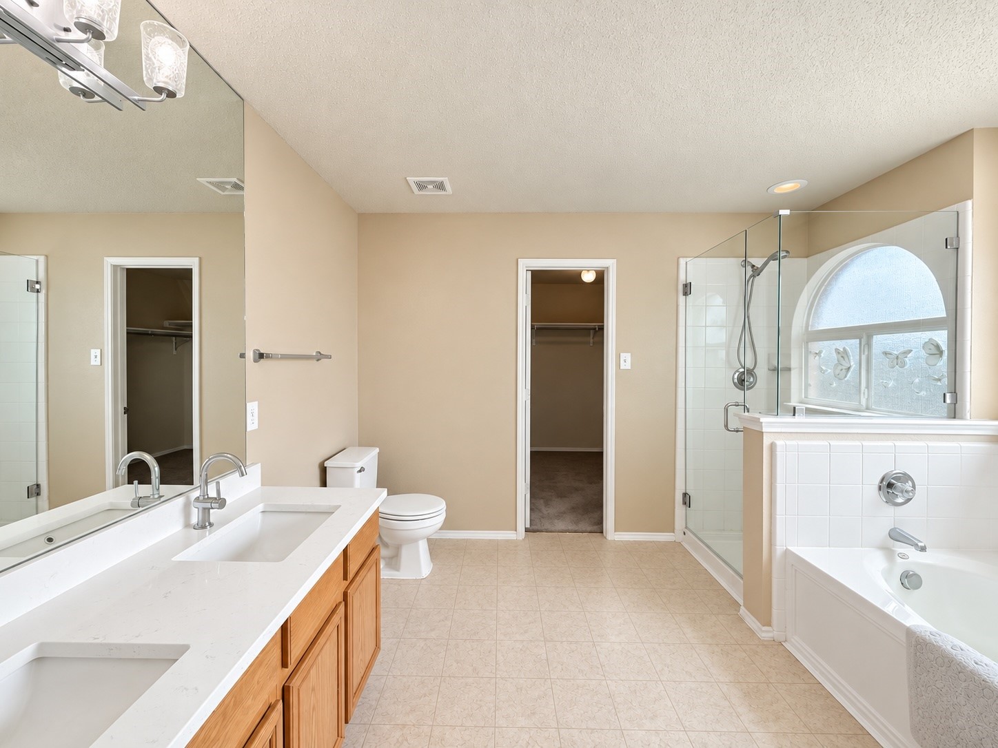 14800 Ledgeview Court