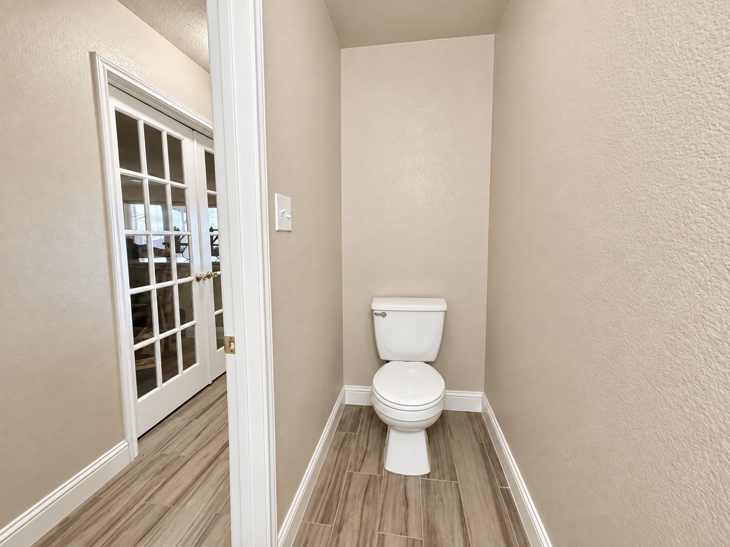14800 Ledgeview Court