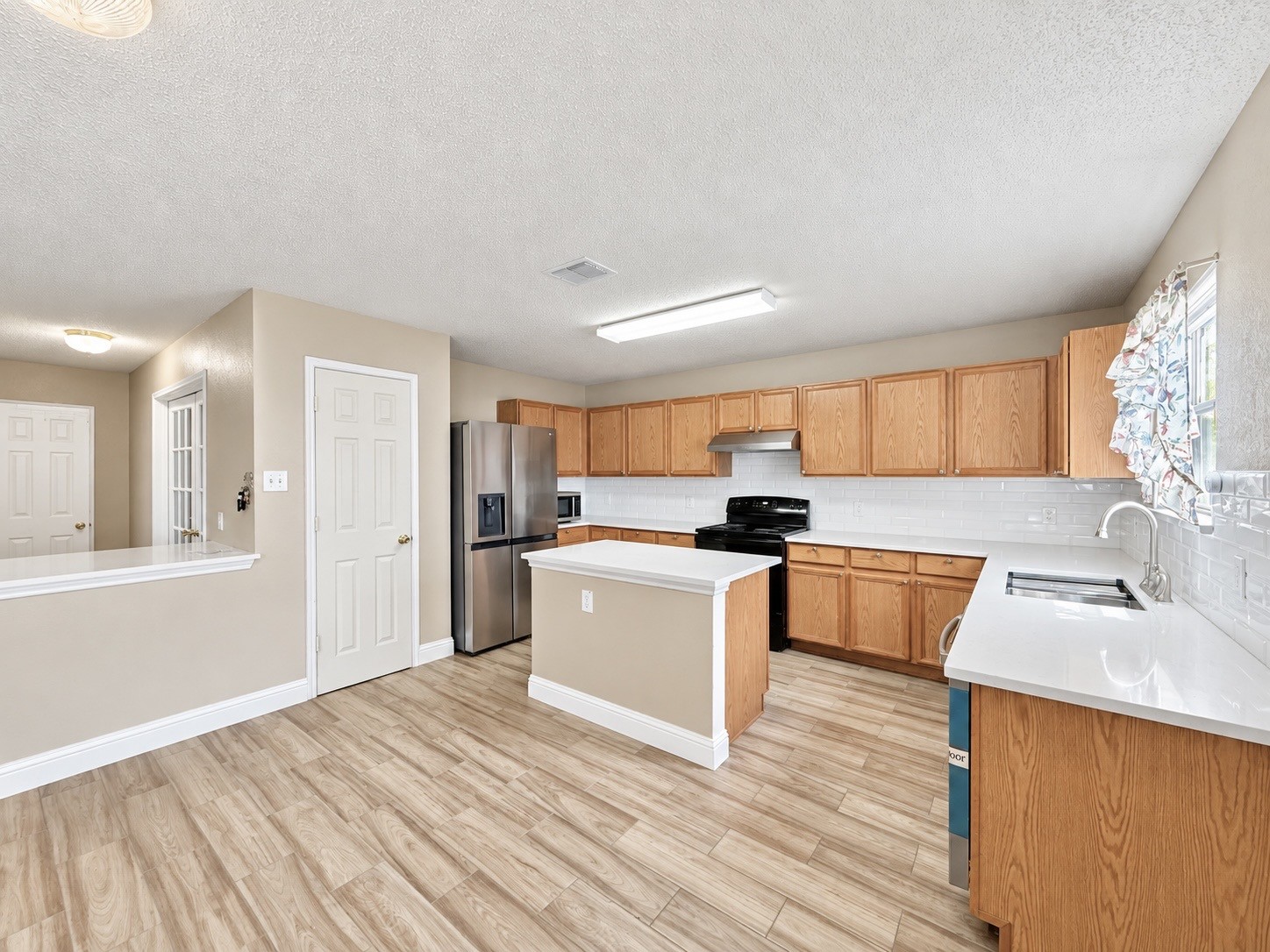14800 Ledgeview Court