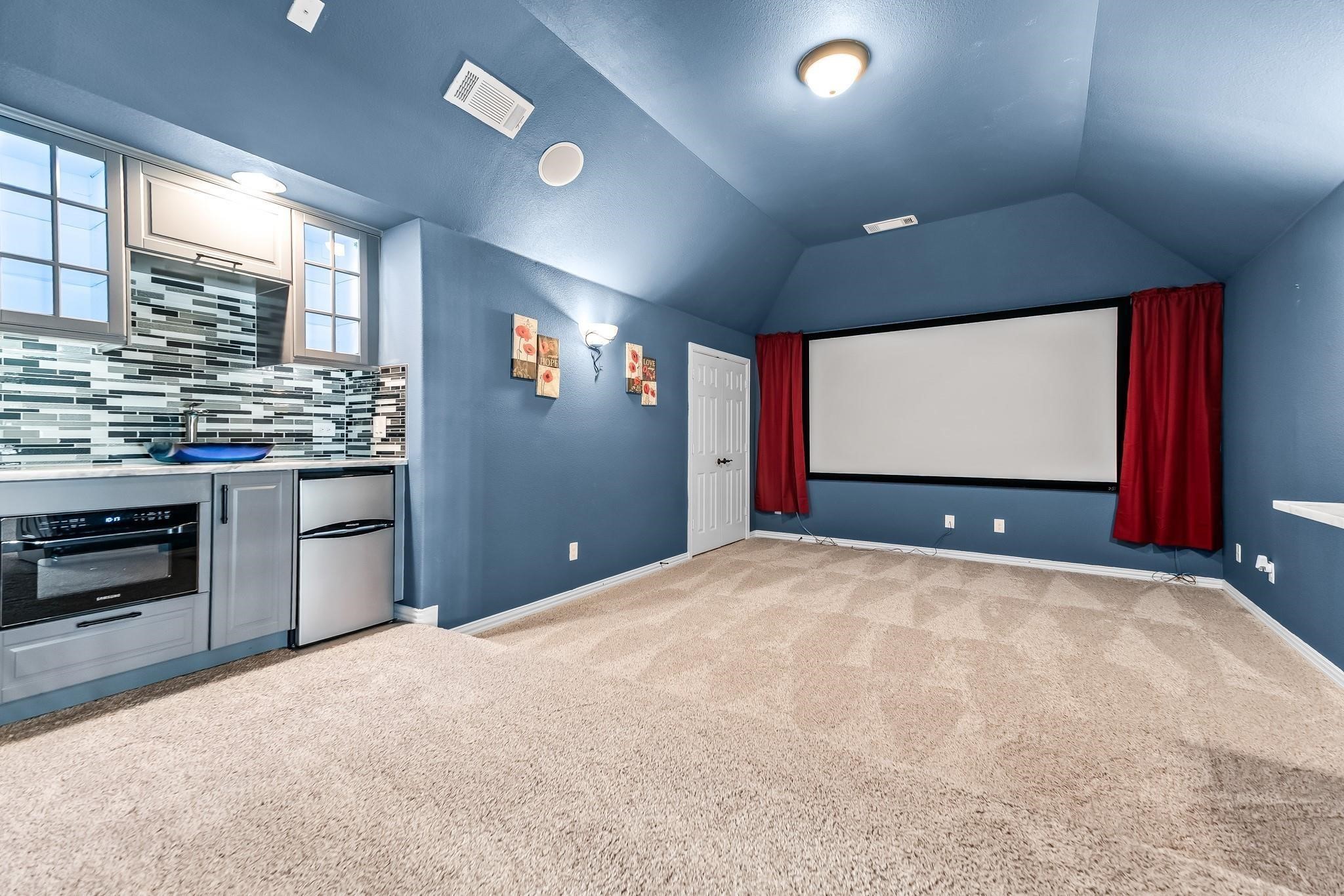 12467 Fallcreek Drive