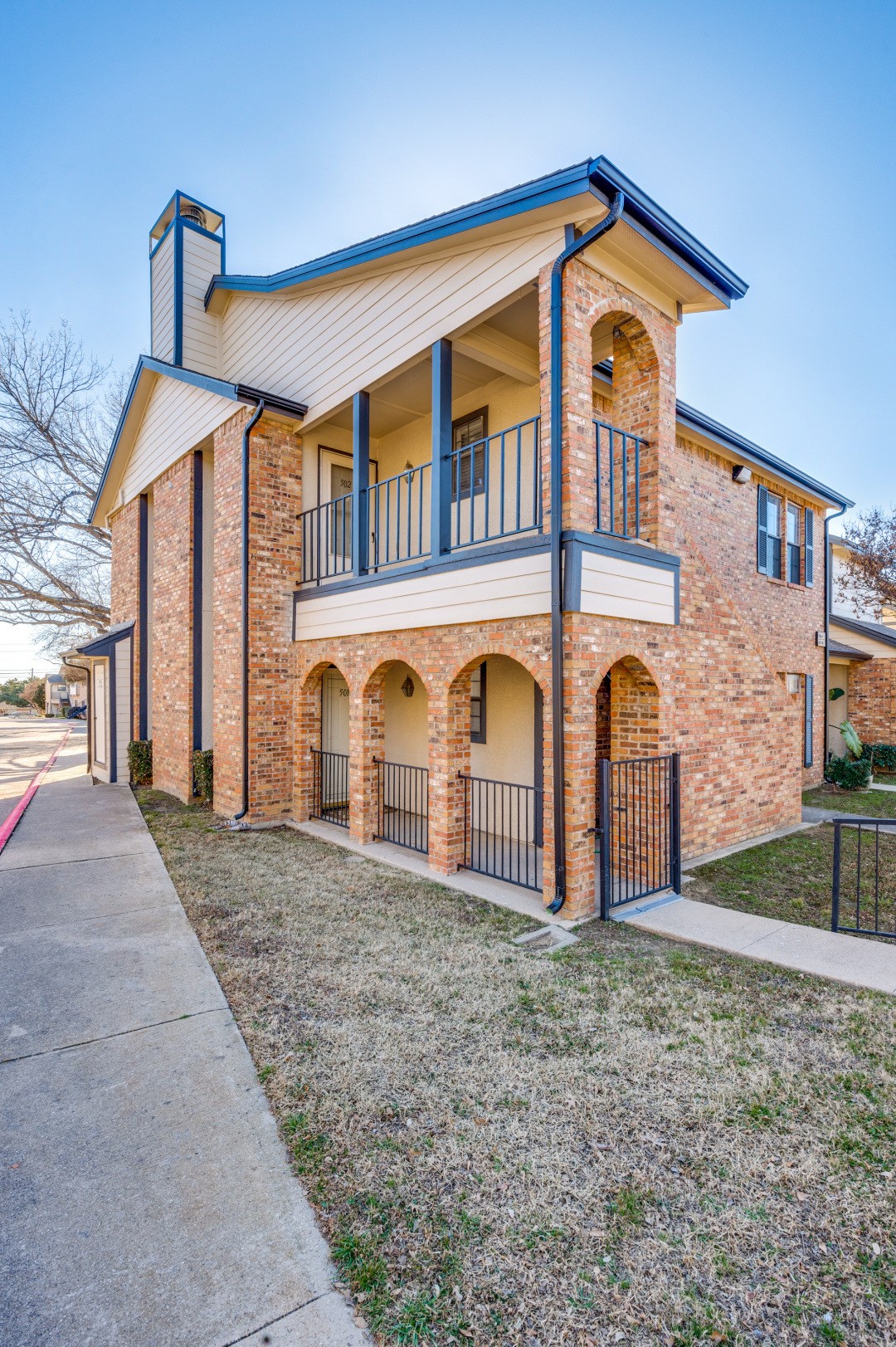 2835 Keller Springs 502