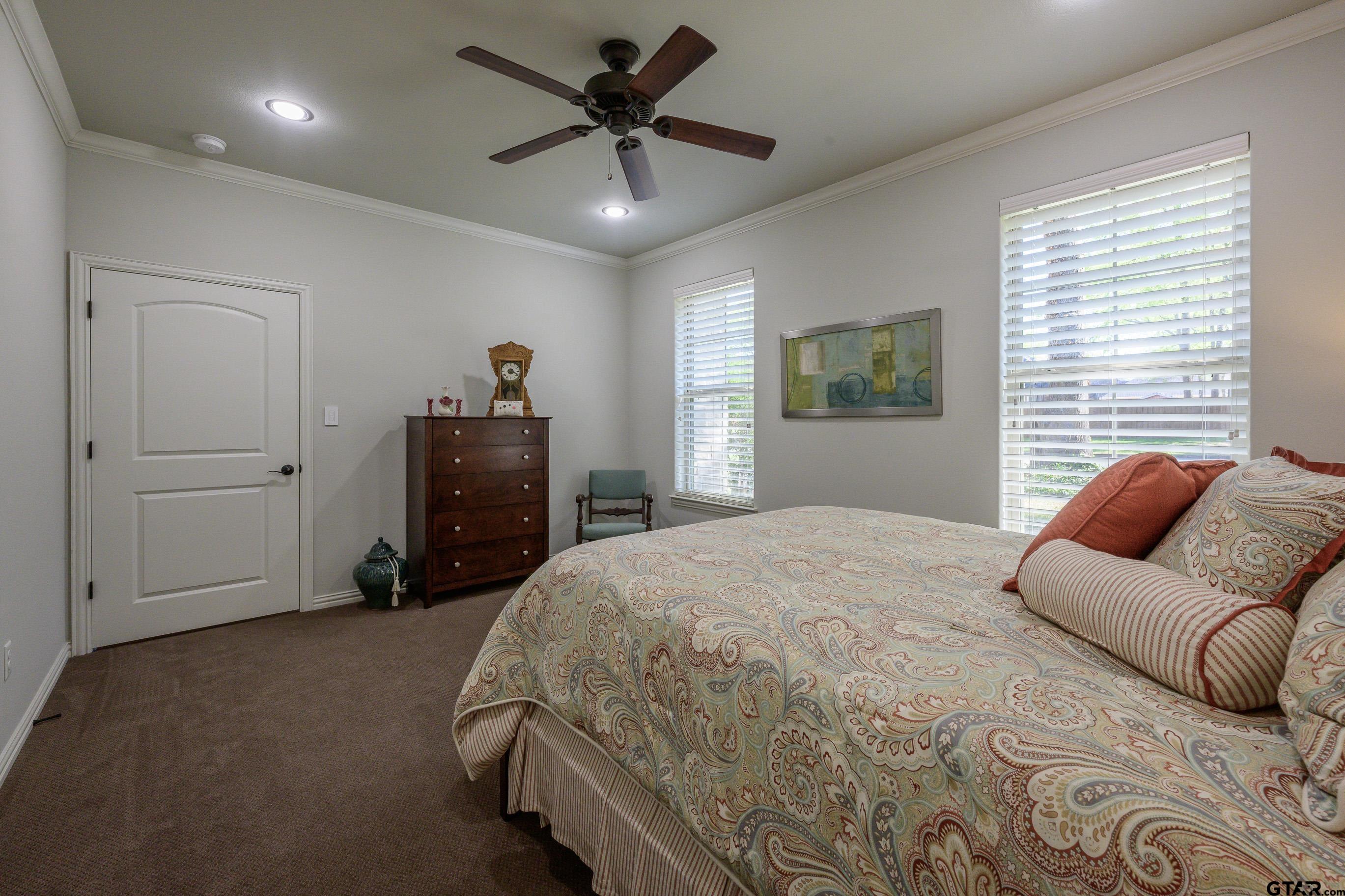 2088 Old Oak