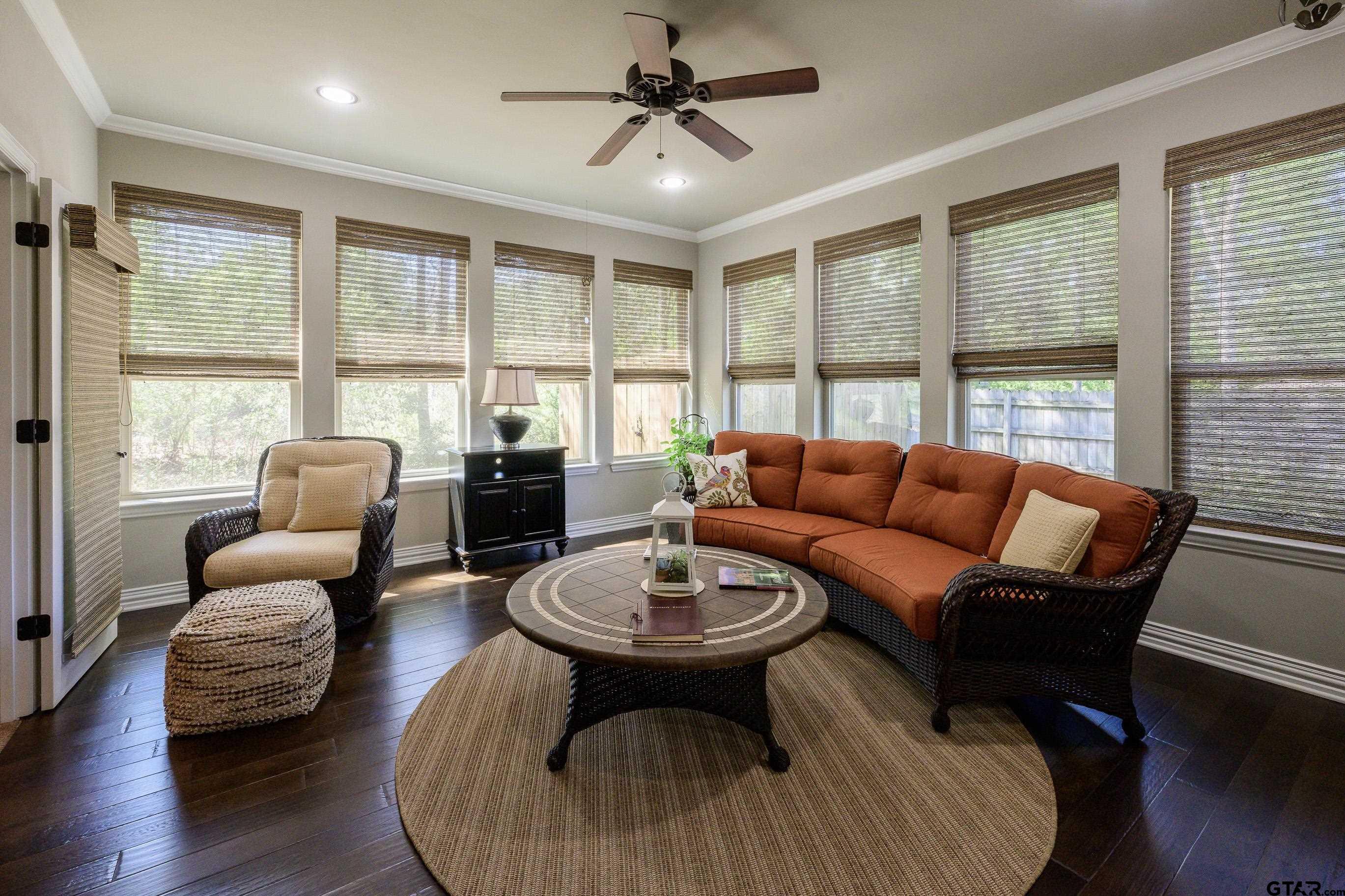2088 Old Oak