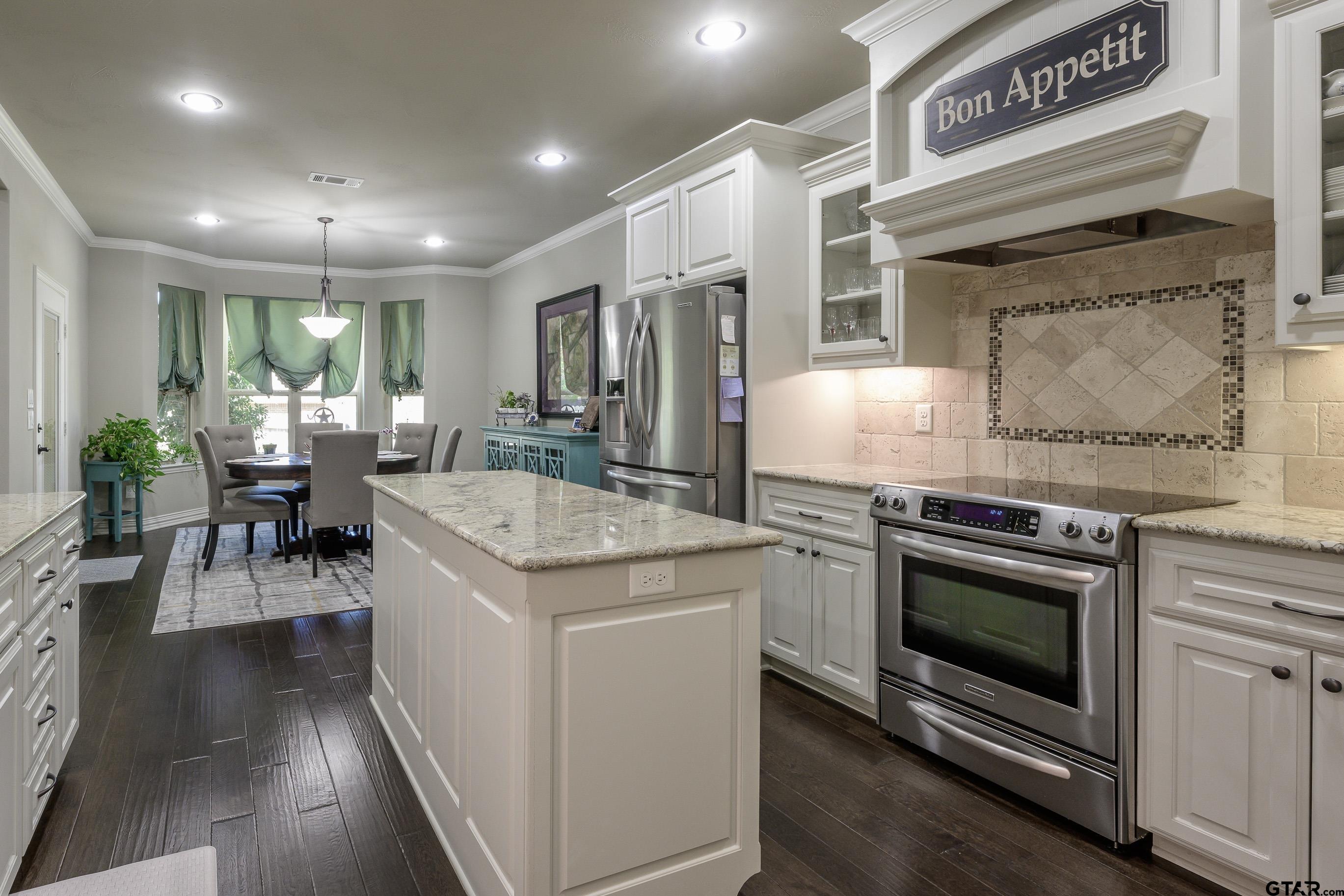 2088 Old Oak