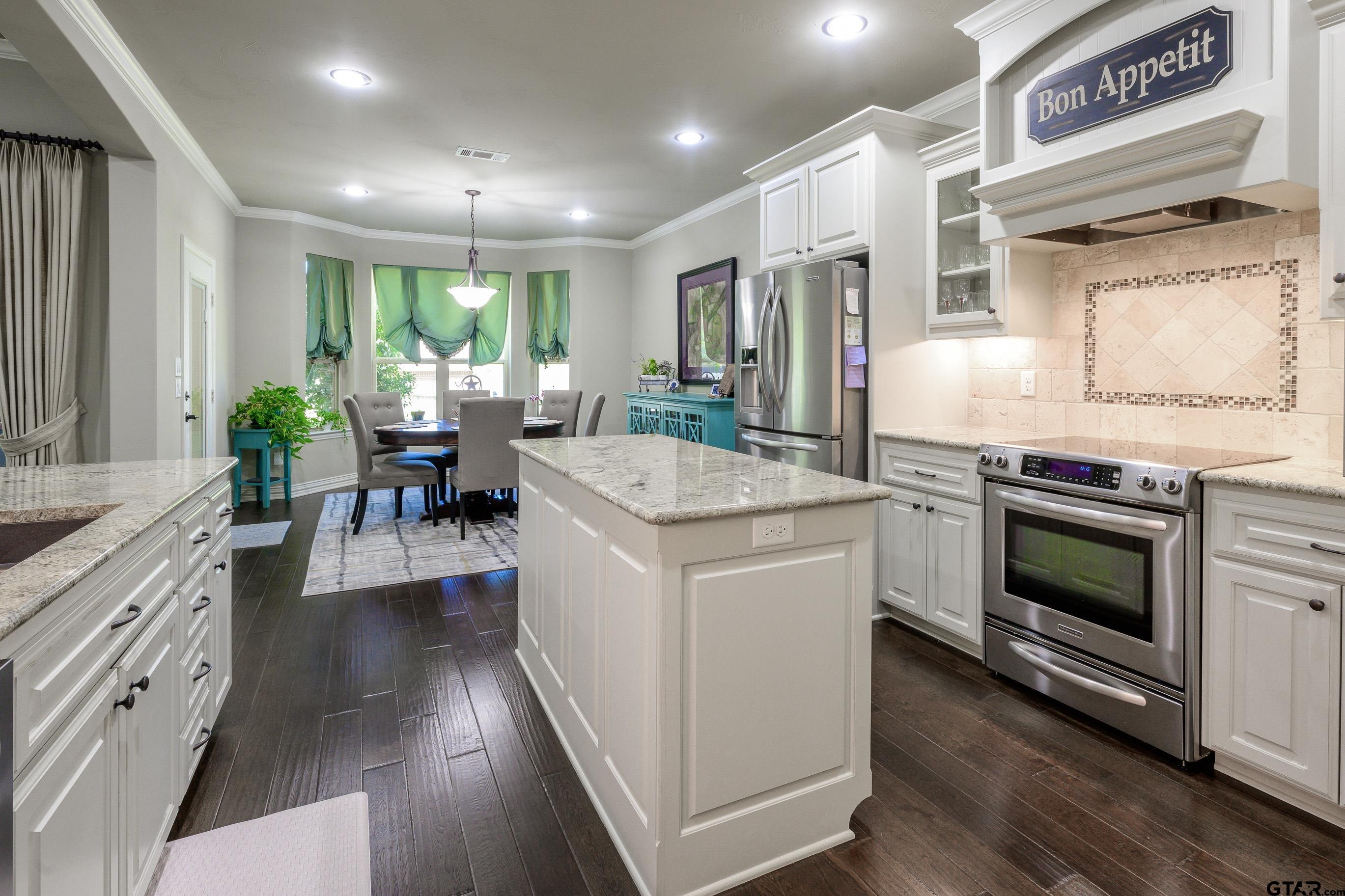 2088 Old Oak