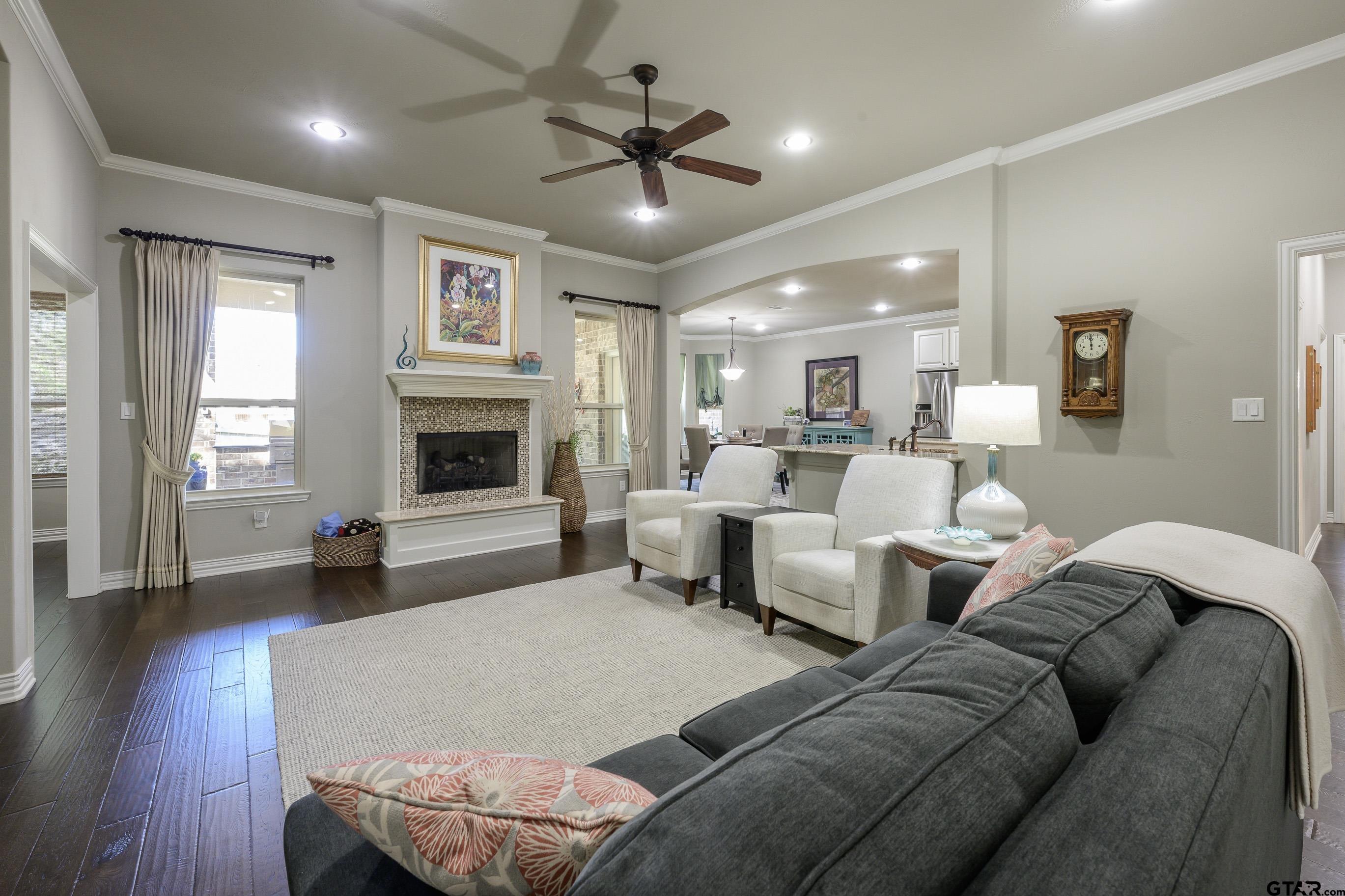2088 Old Oak