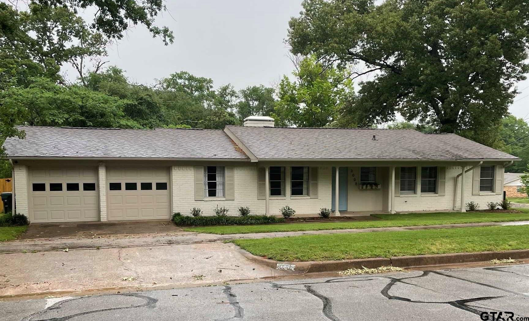 3008 Roanoke Ln