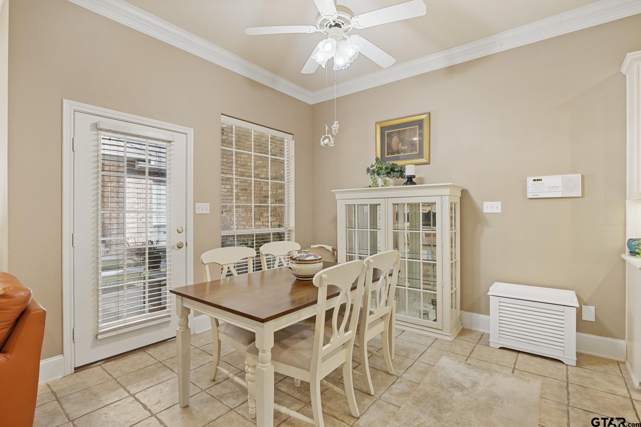 2418 Homestead