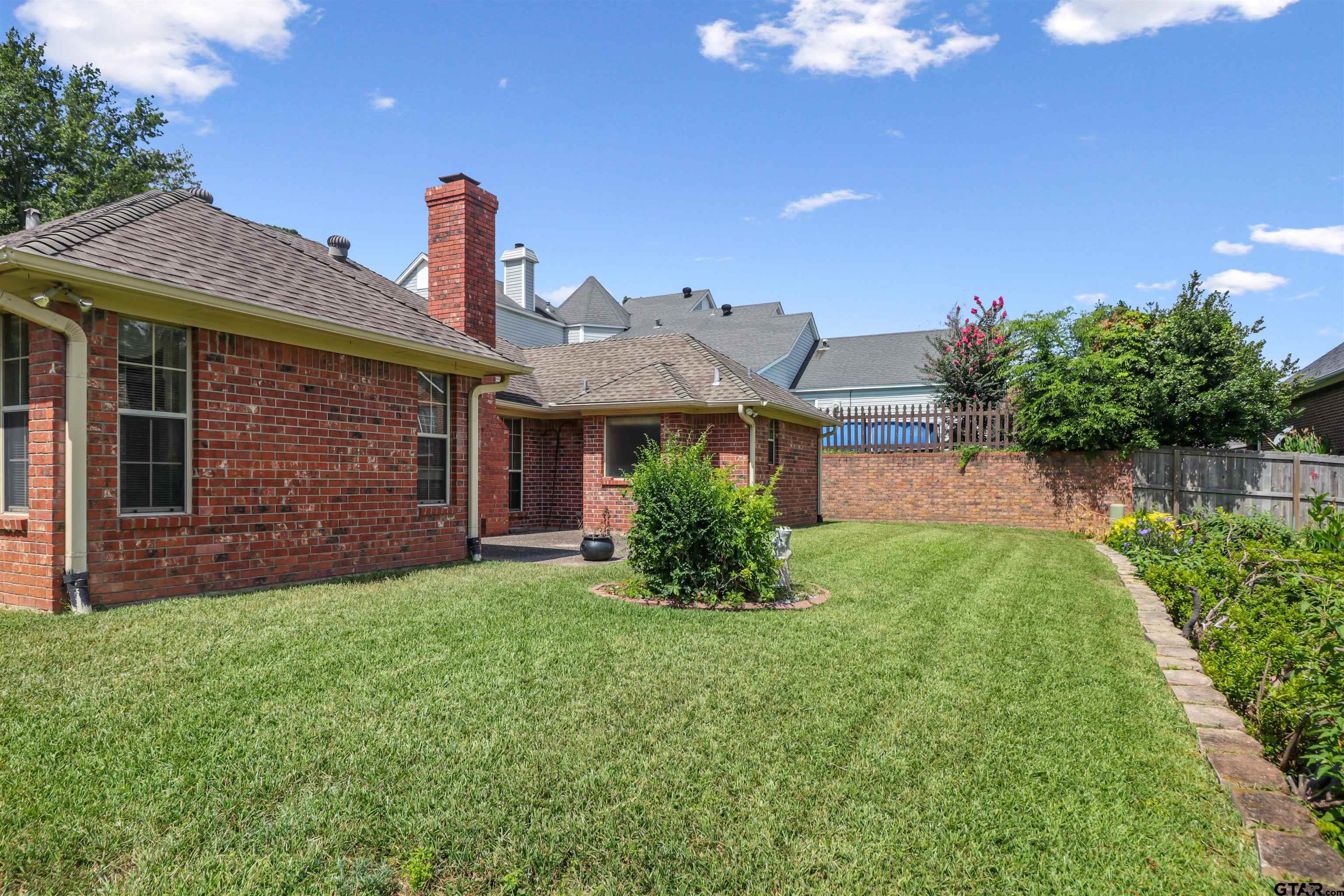 202 Lansdowne Terrace