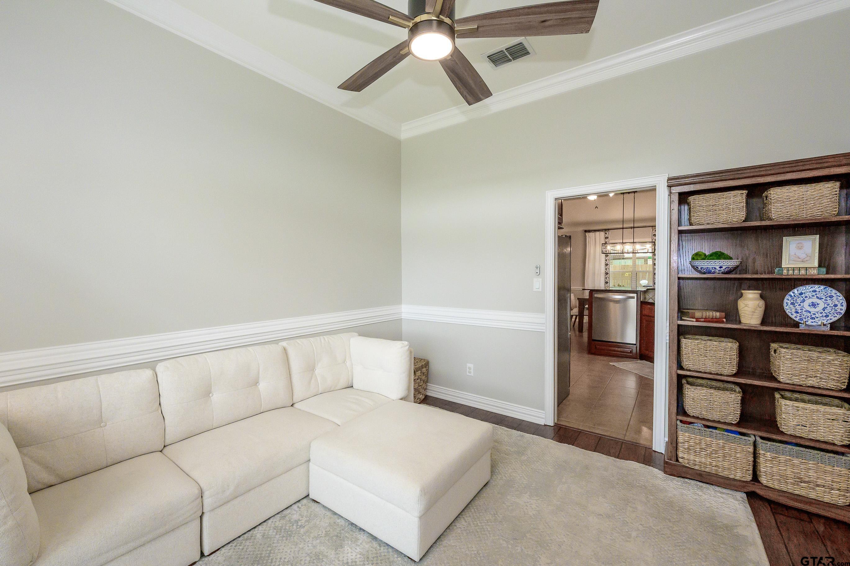 2076 Yasmeen Circle
