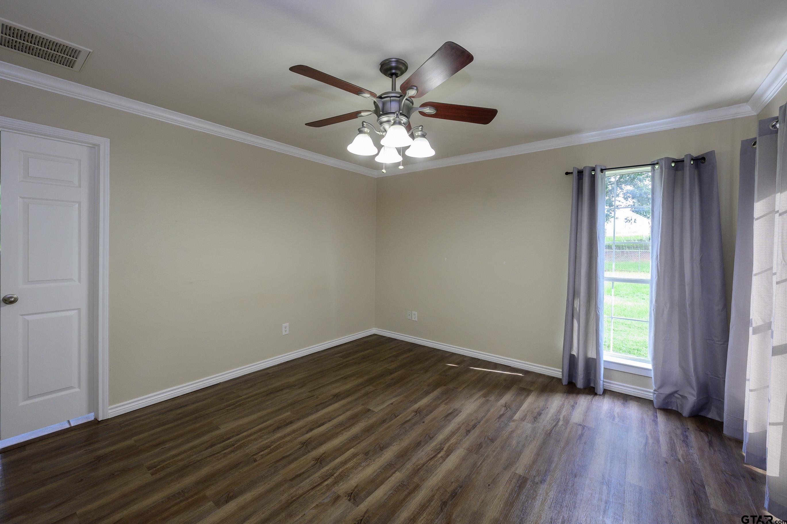 19058 County Road 2111
