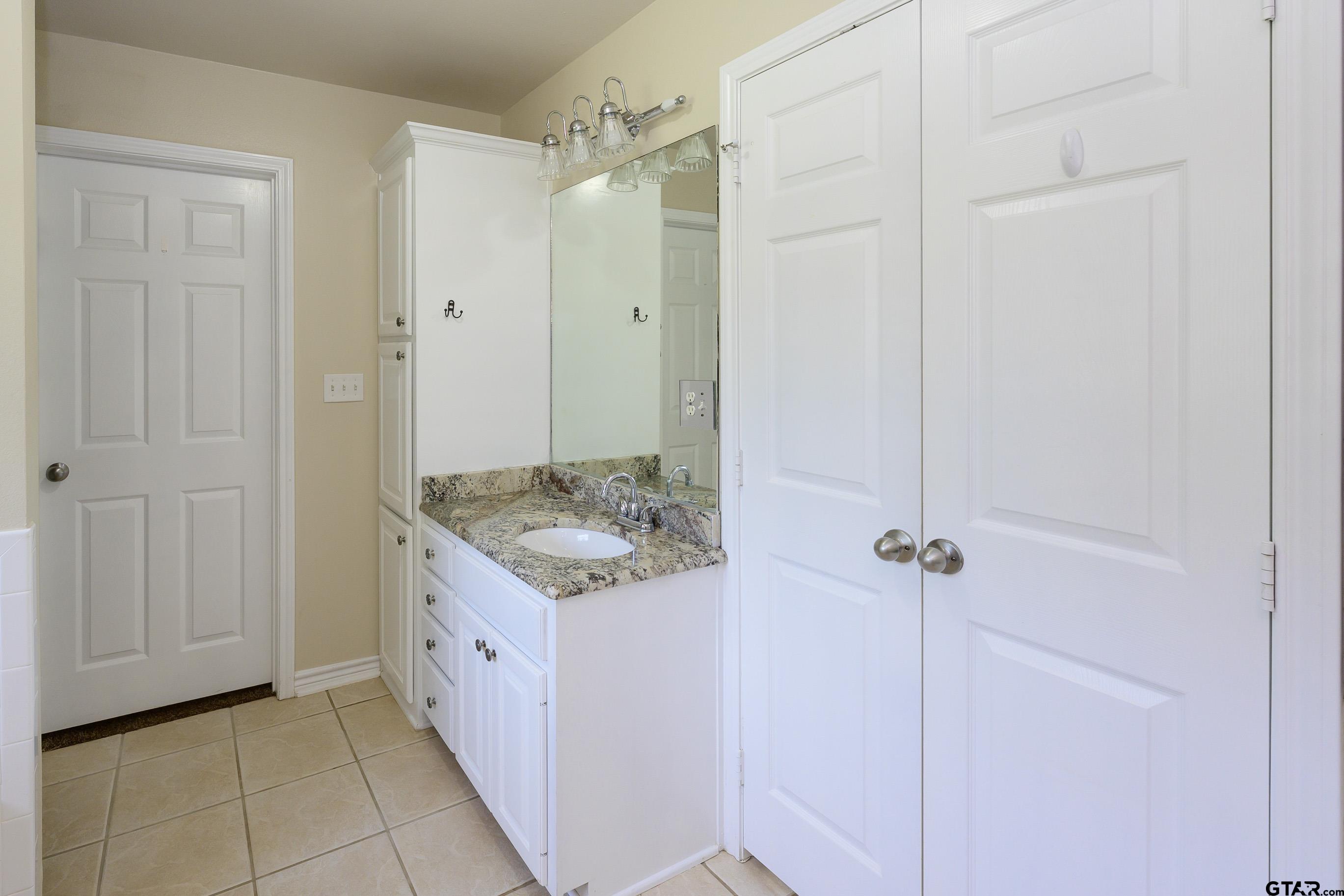 19058 County Road 2111