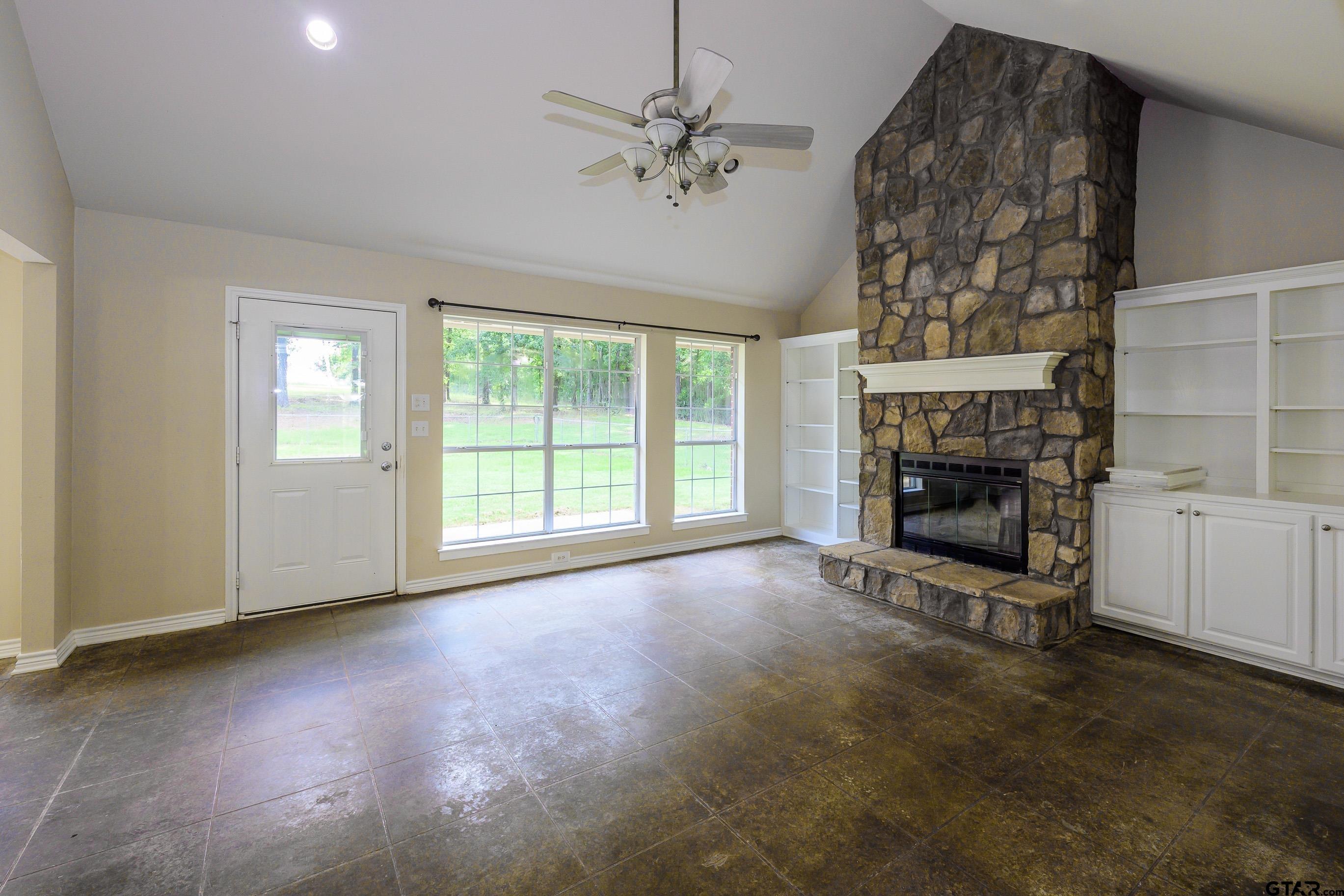 19058 County Road 2111