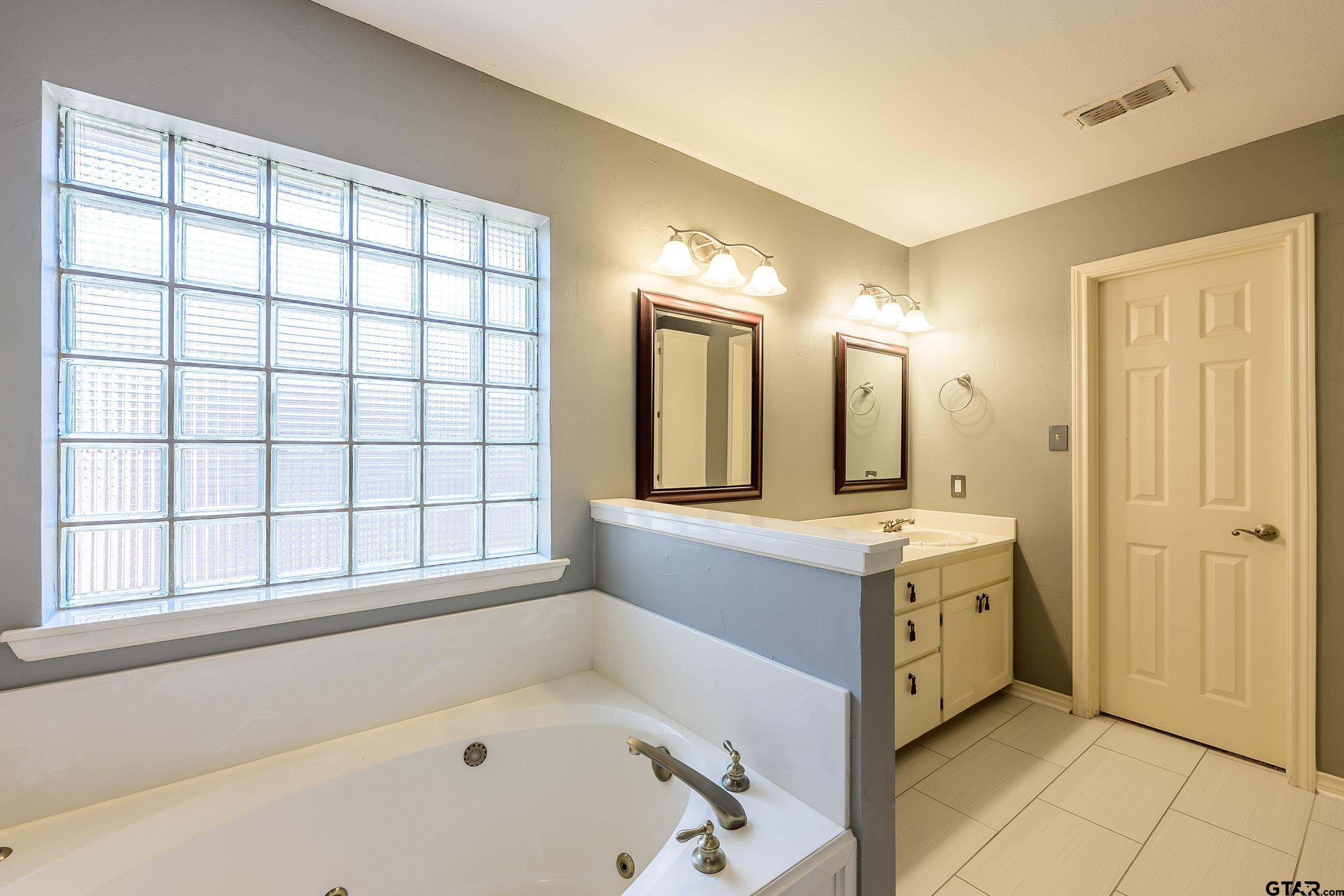 18295 Stillwood