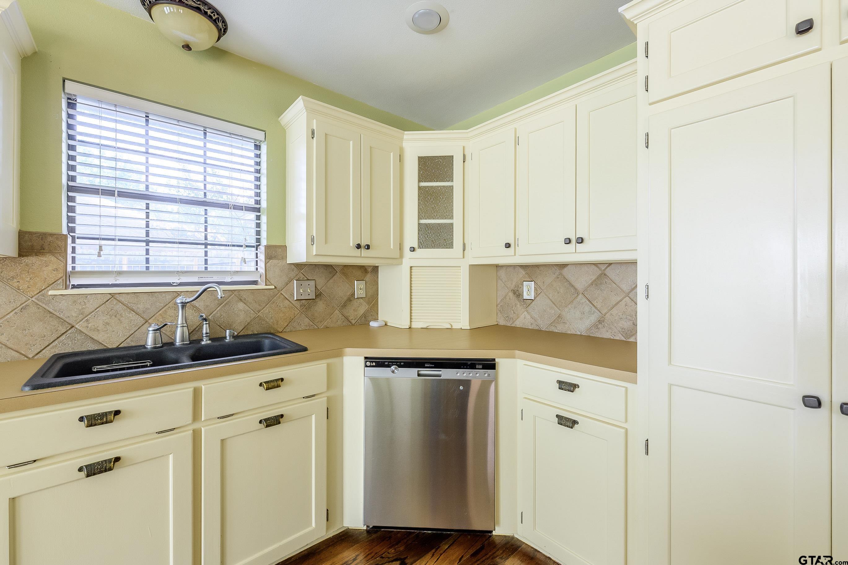 18295 Stillwood