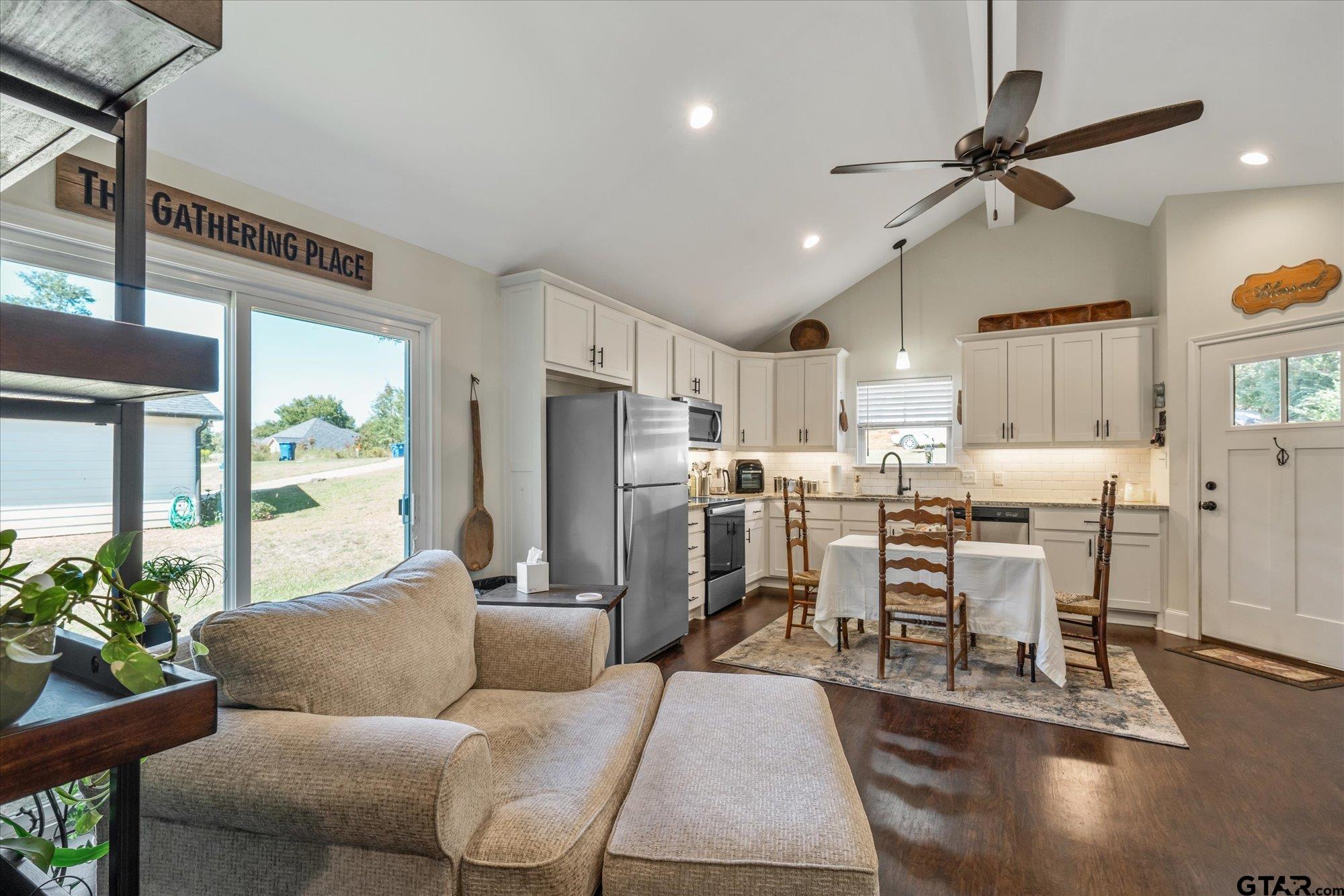246 Brentwood Dr