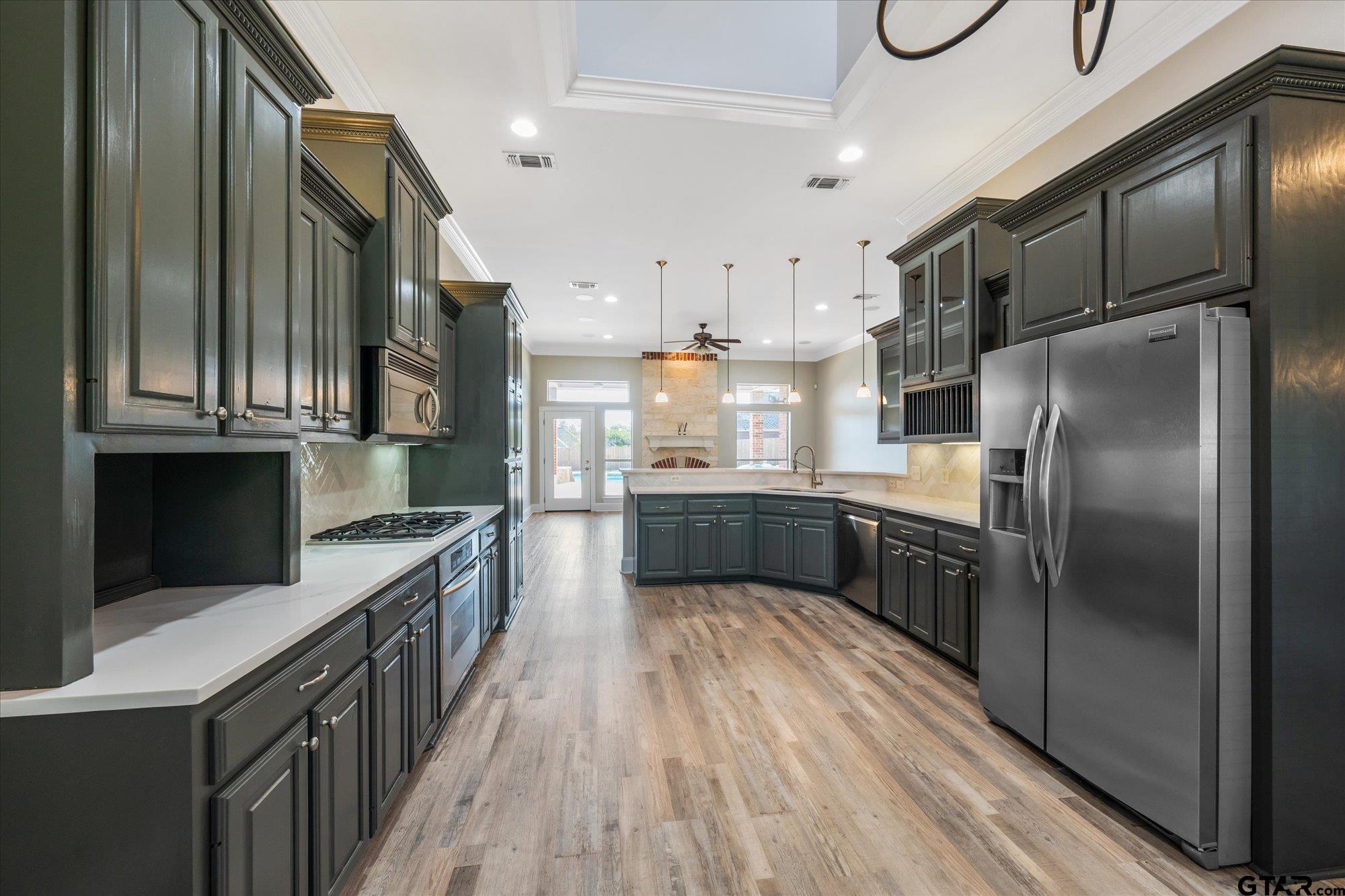 202 Pecan Park Dr.