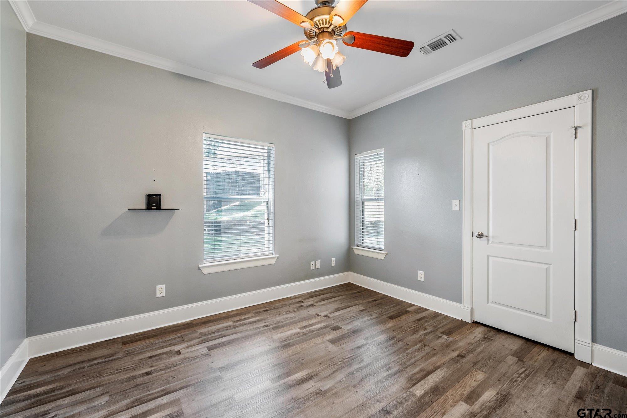 202 Pecan Park Dr.