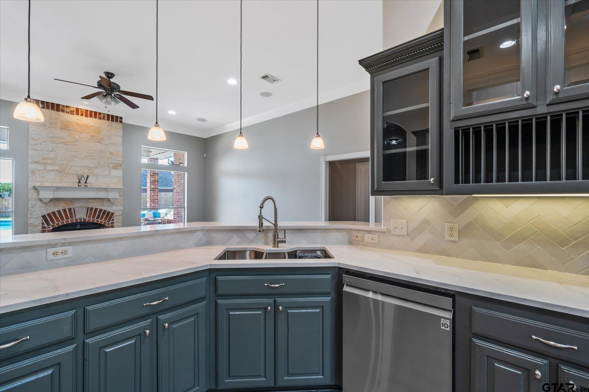 202 Pecan Park Dr.
