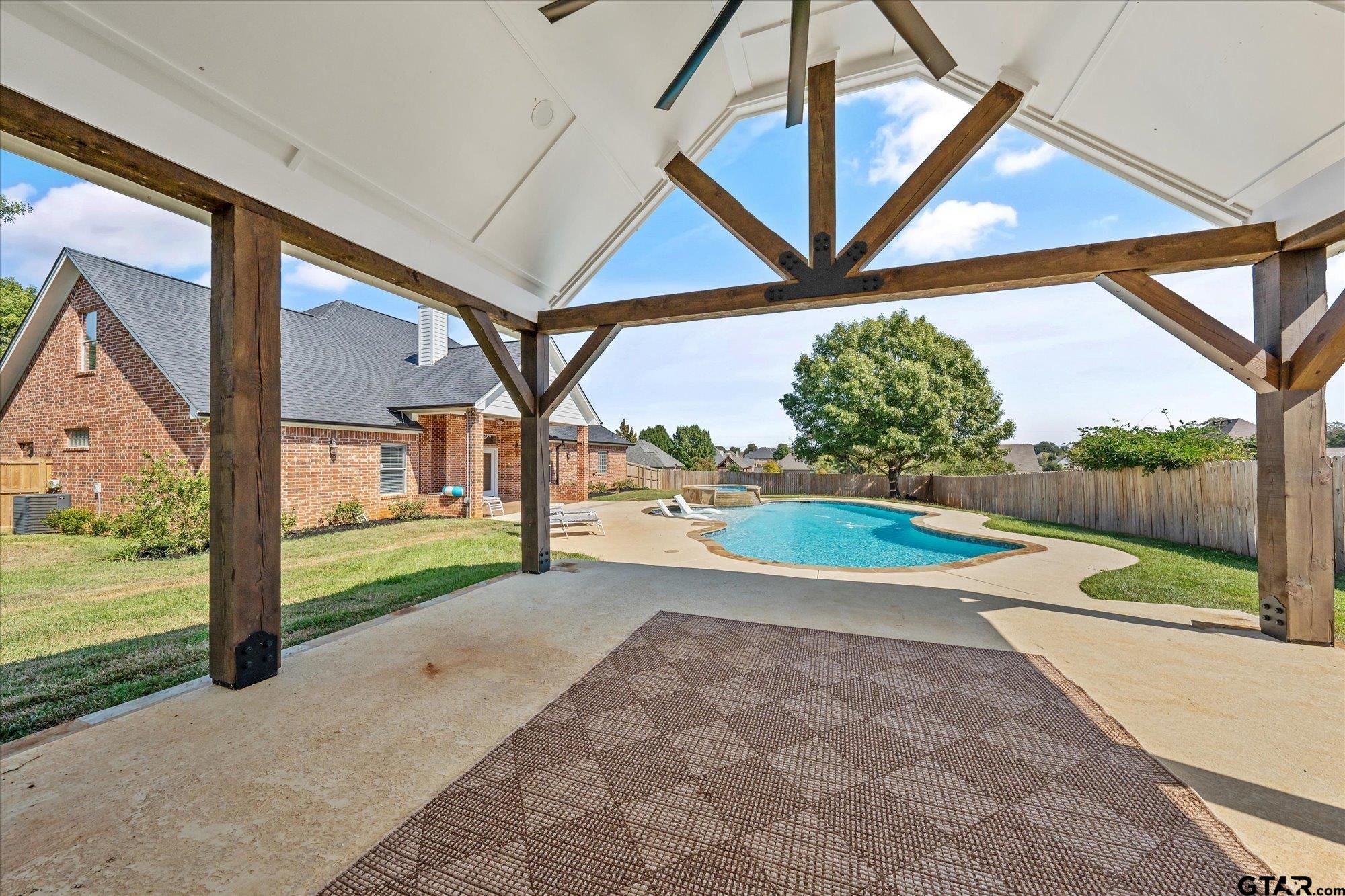 202 Pecan Park Dr.