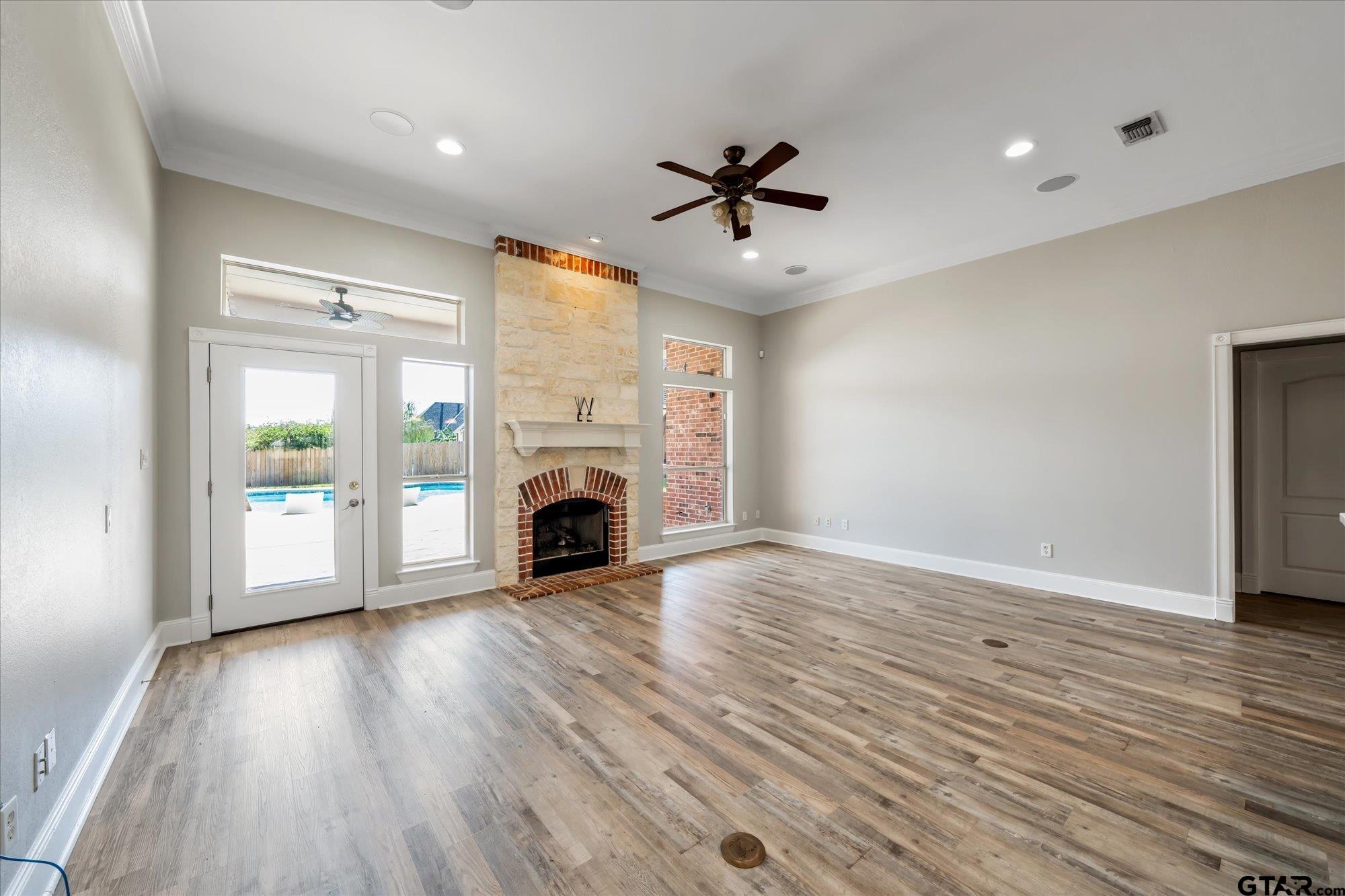 202 Pecan Park Dr.