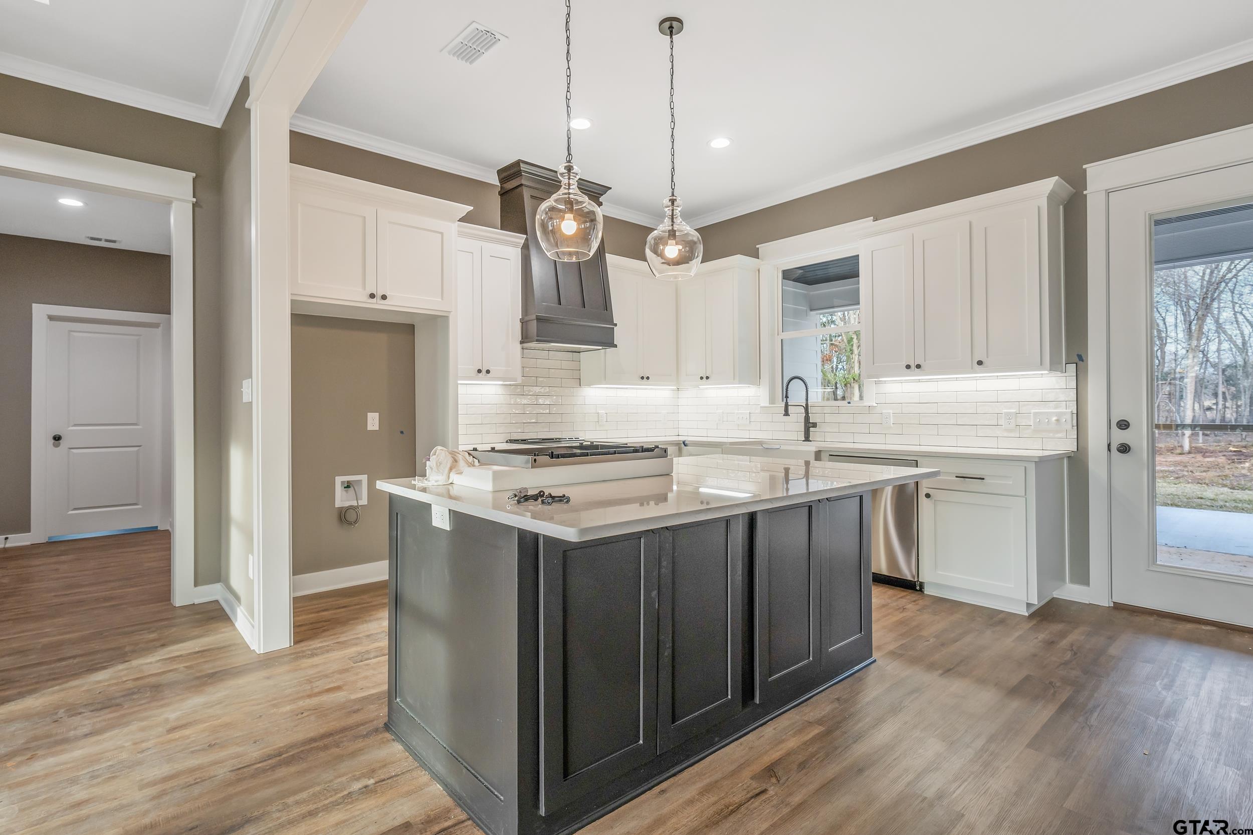 13865 County Road 294