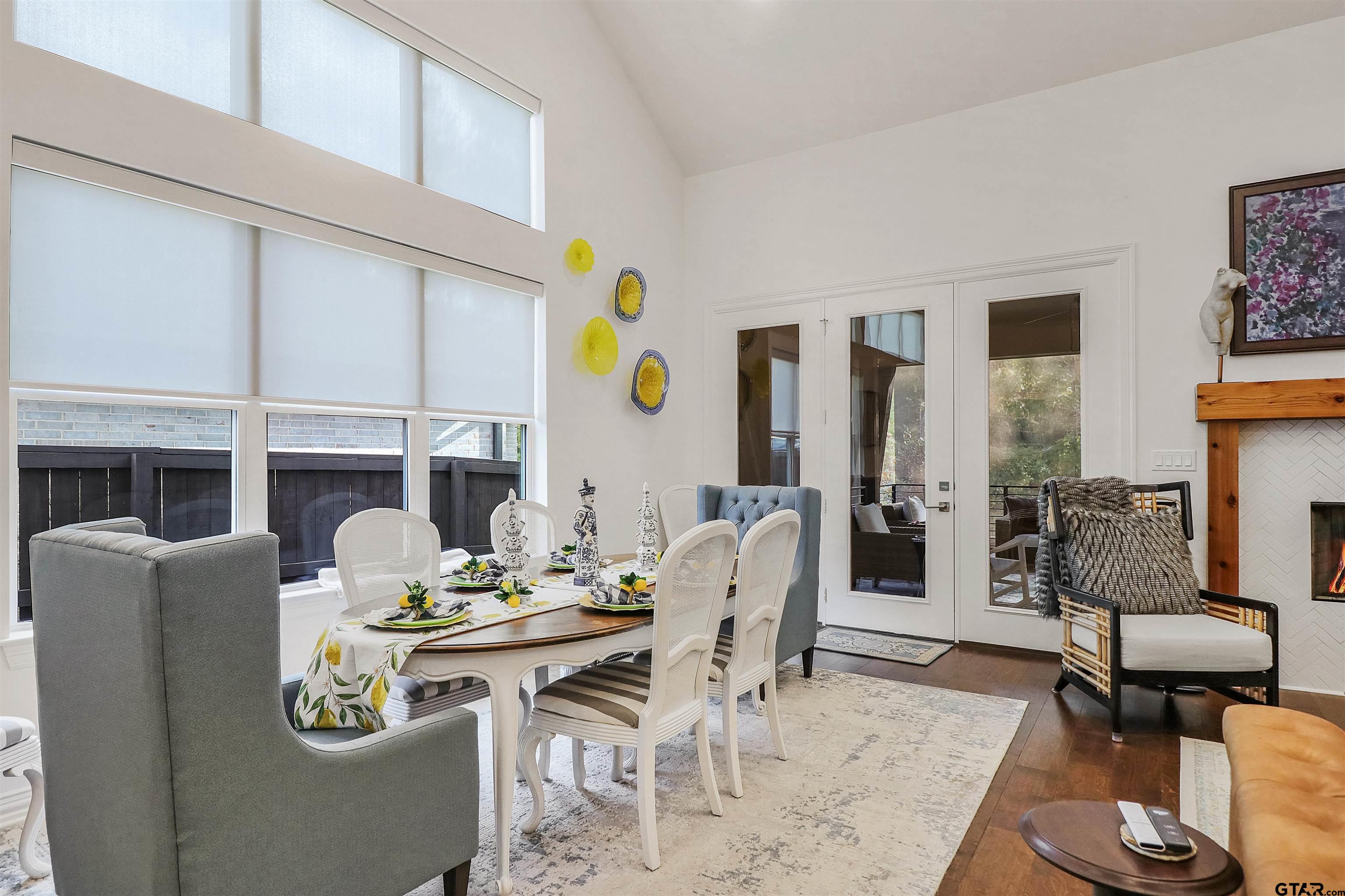 9139 Long Branch