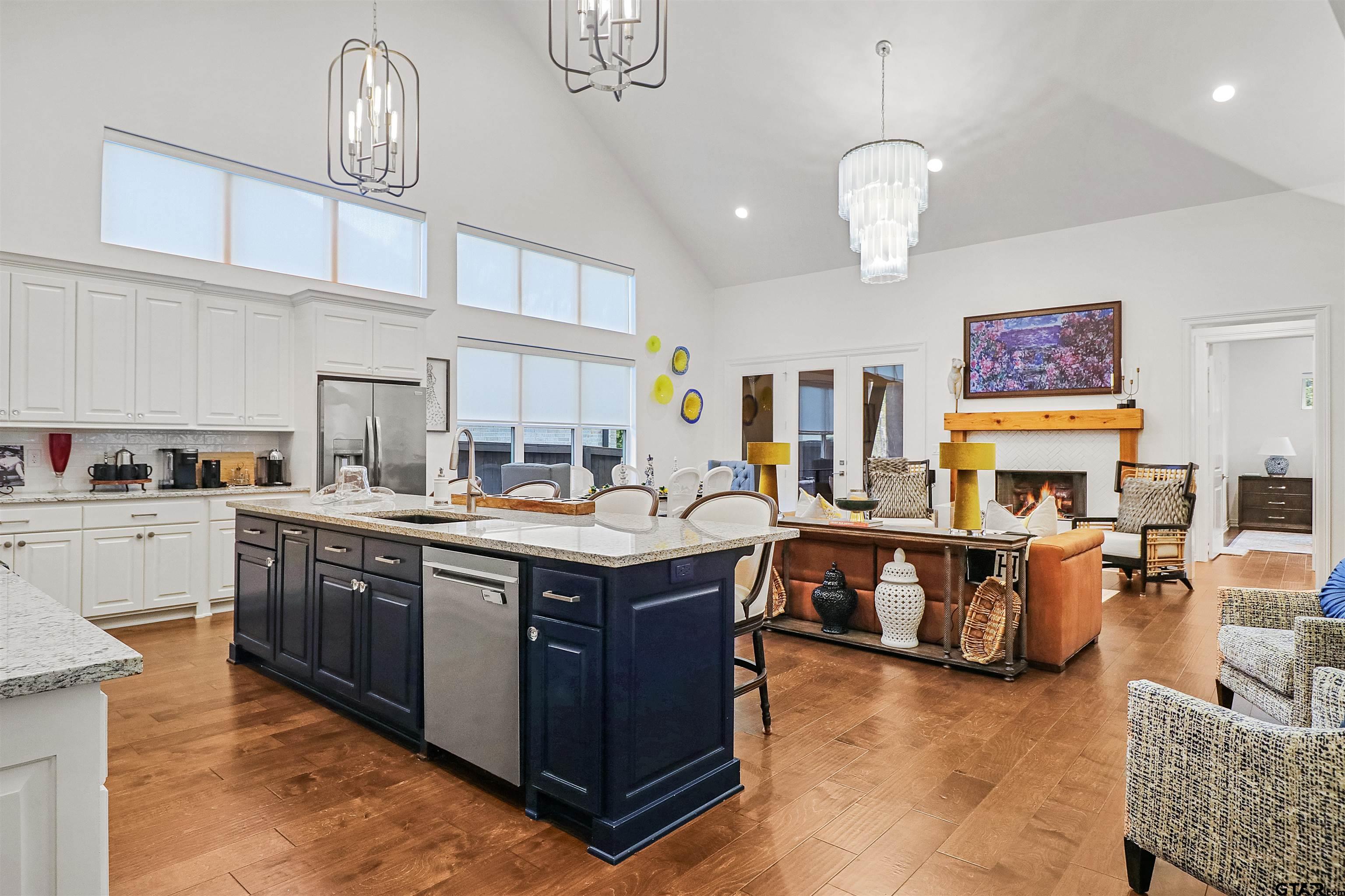 9139 Long Branch