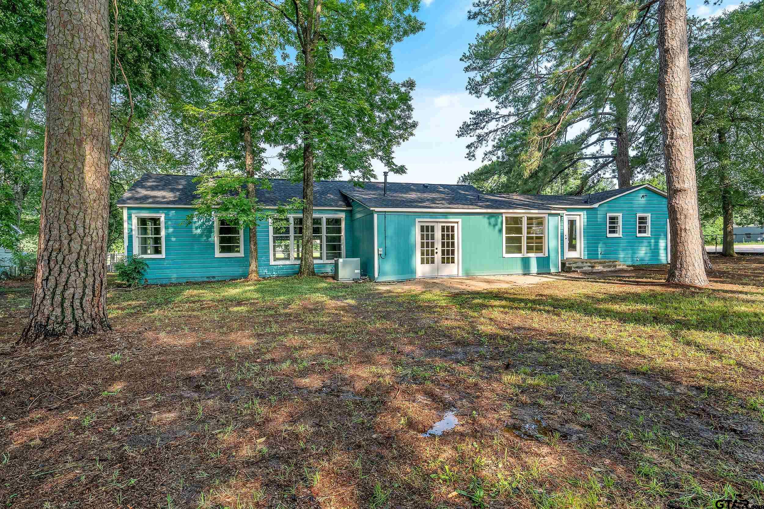 1904 S Vine Ave