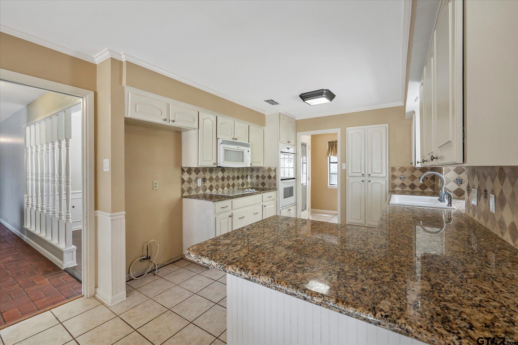 247 N Bay