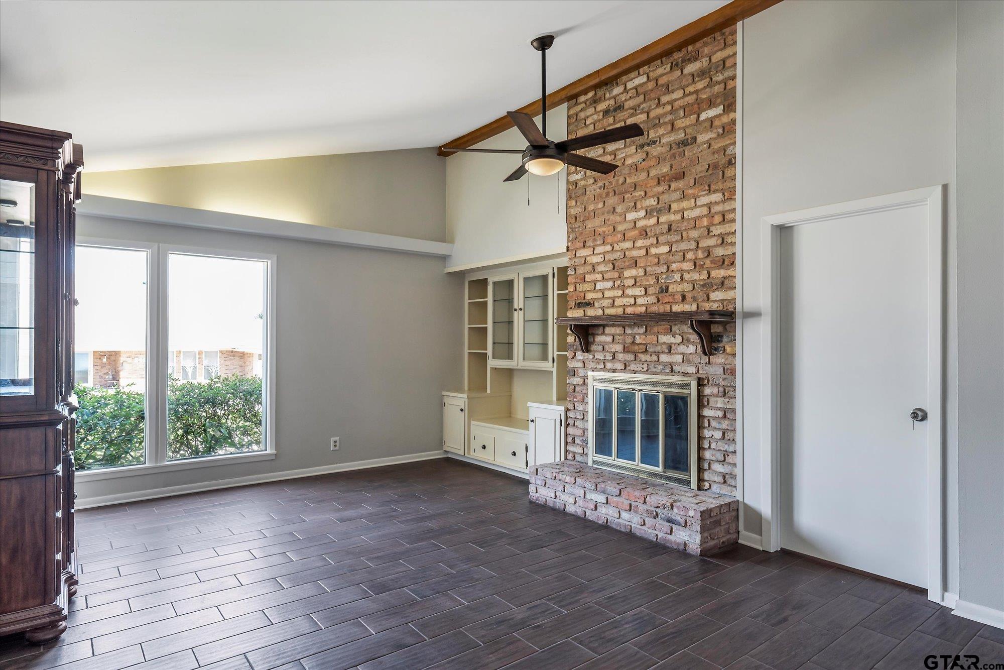 247 N Bay