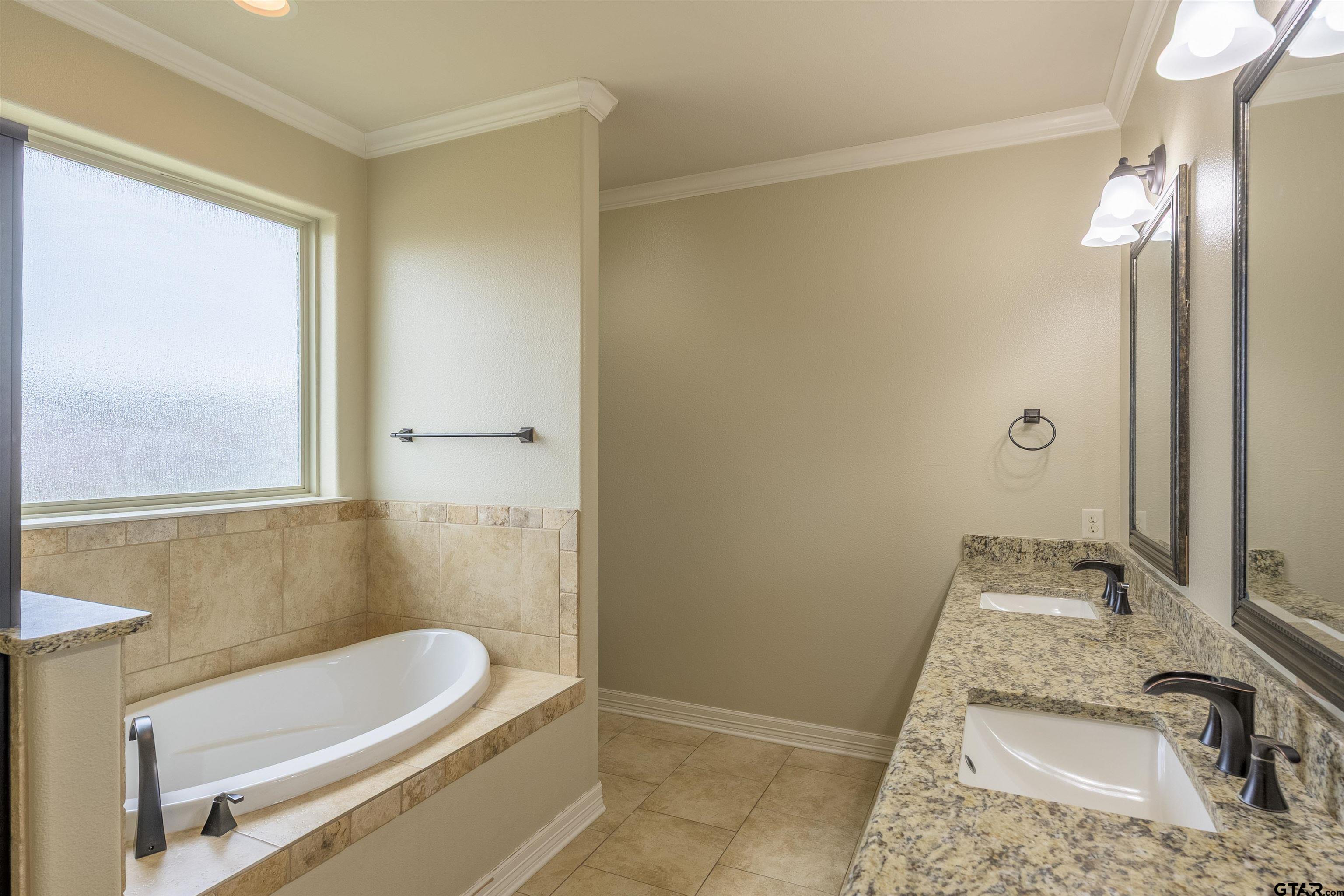 7364 Flat Rock