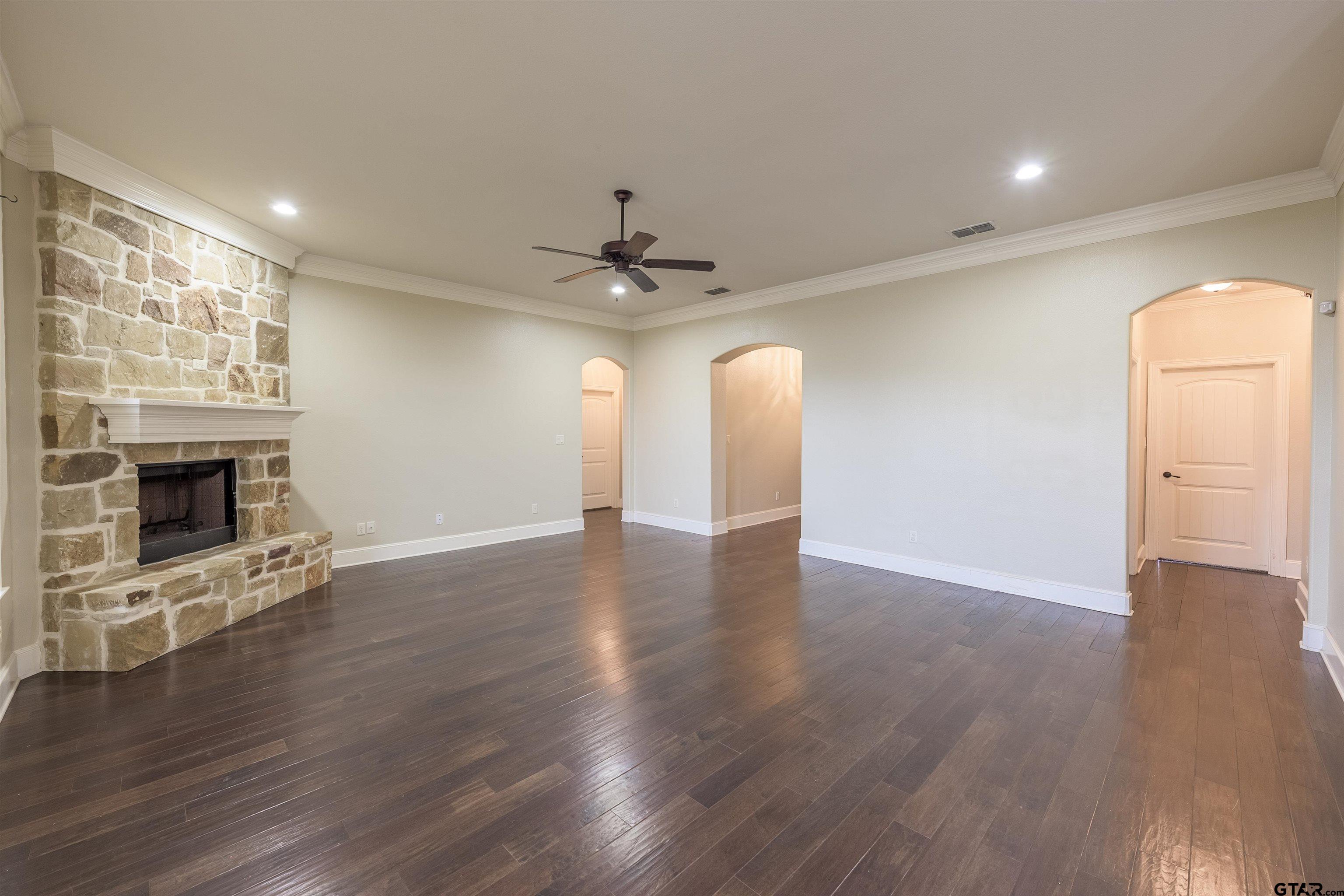 7364 Flat Rock