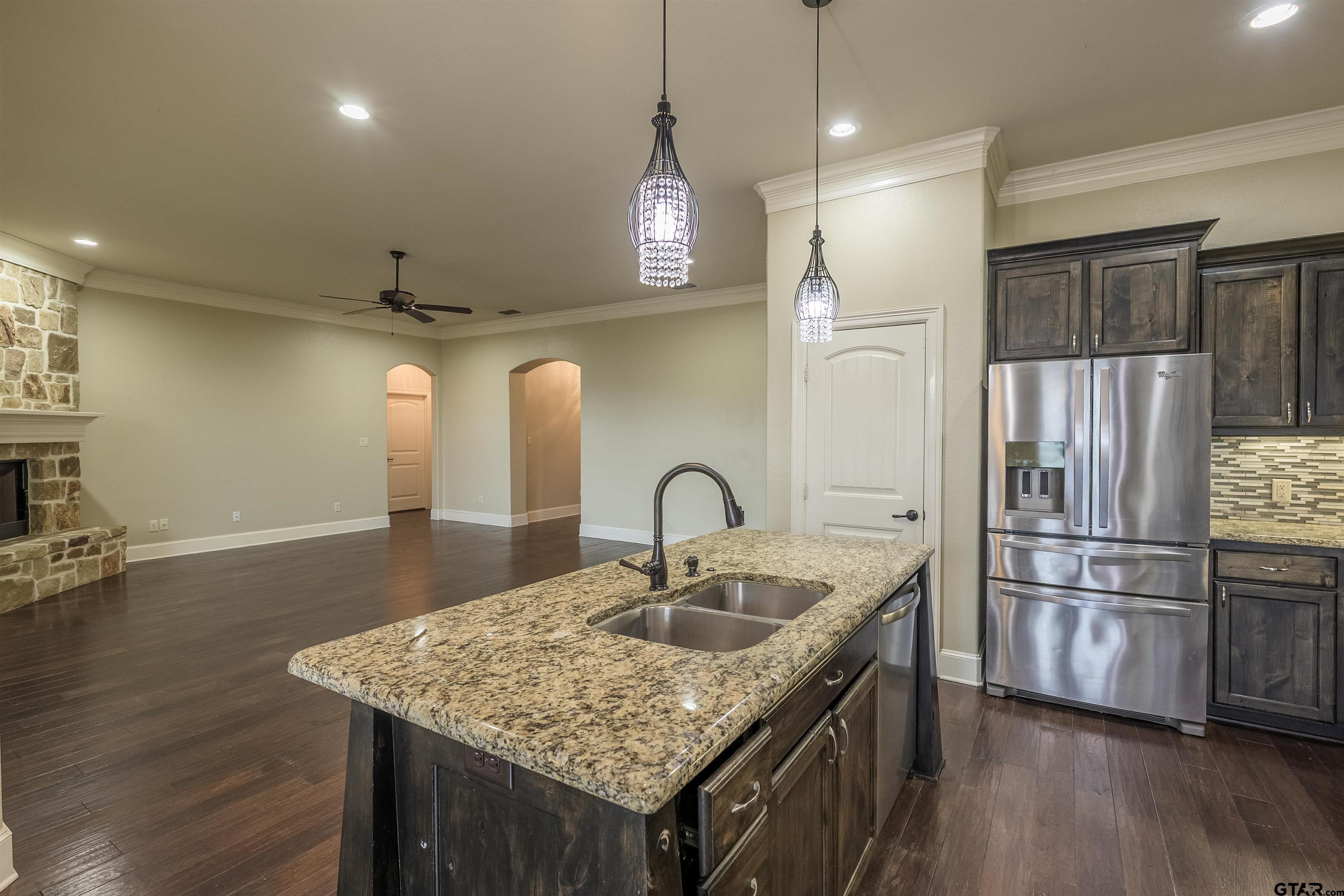 7364 Flat Rock