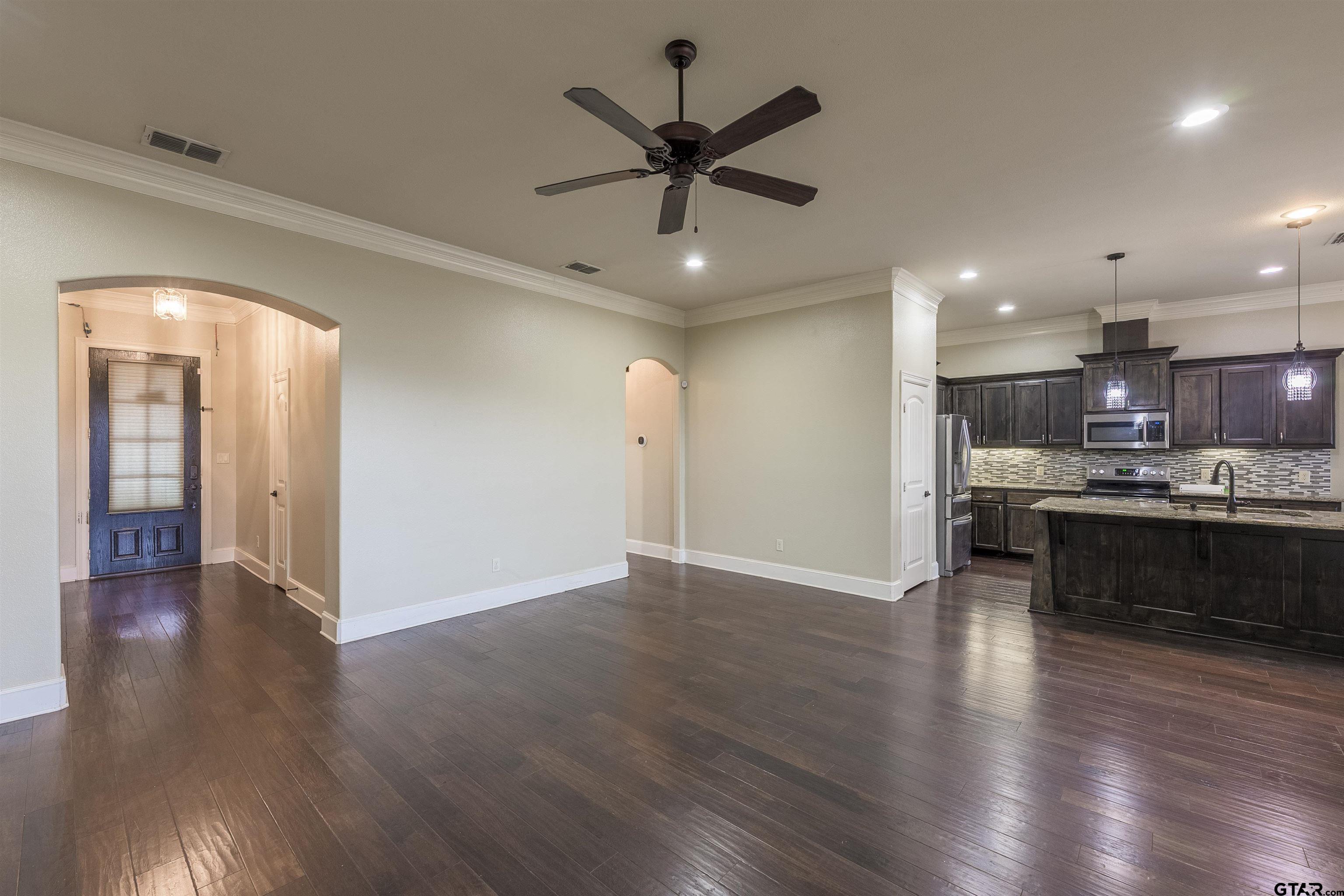 7364 Flat Rock