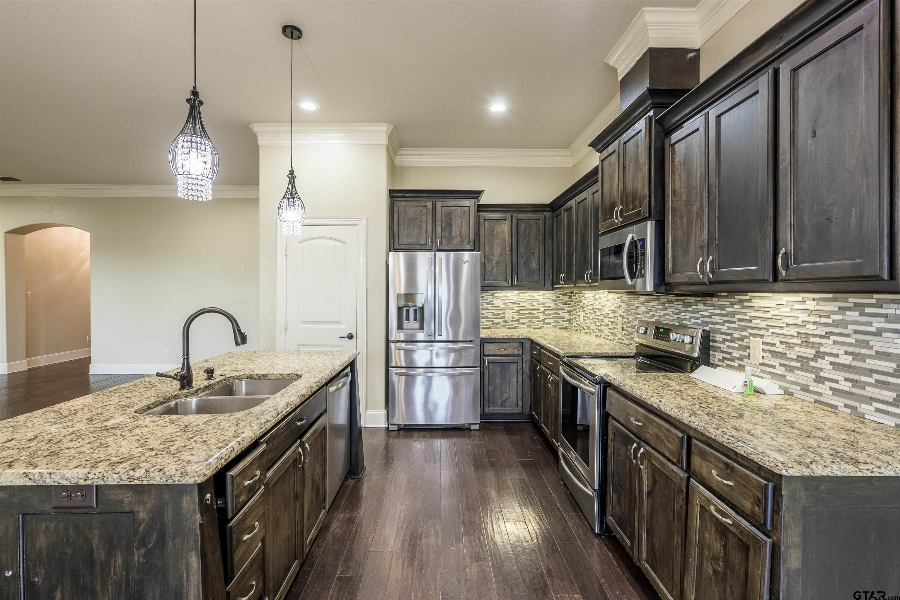 7364 Flat Rock